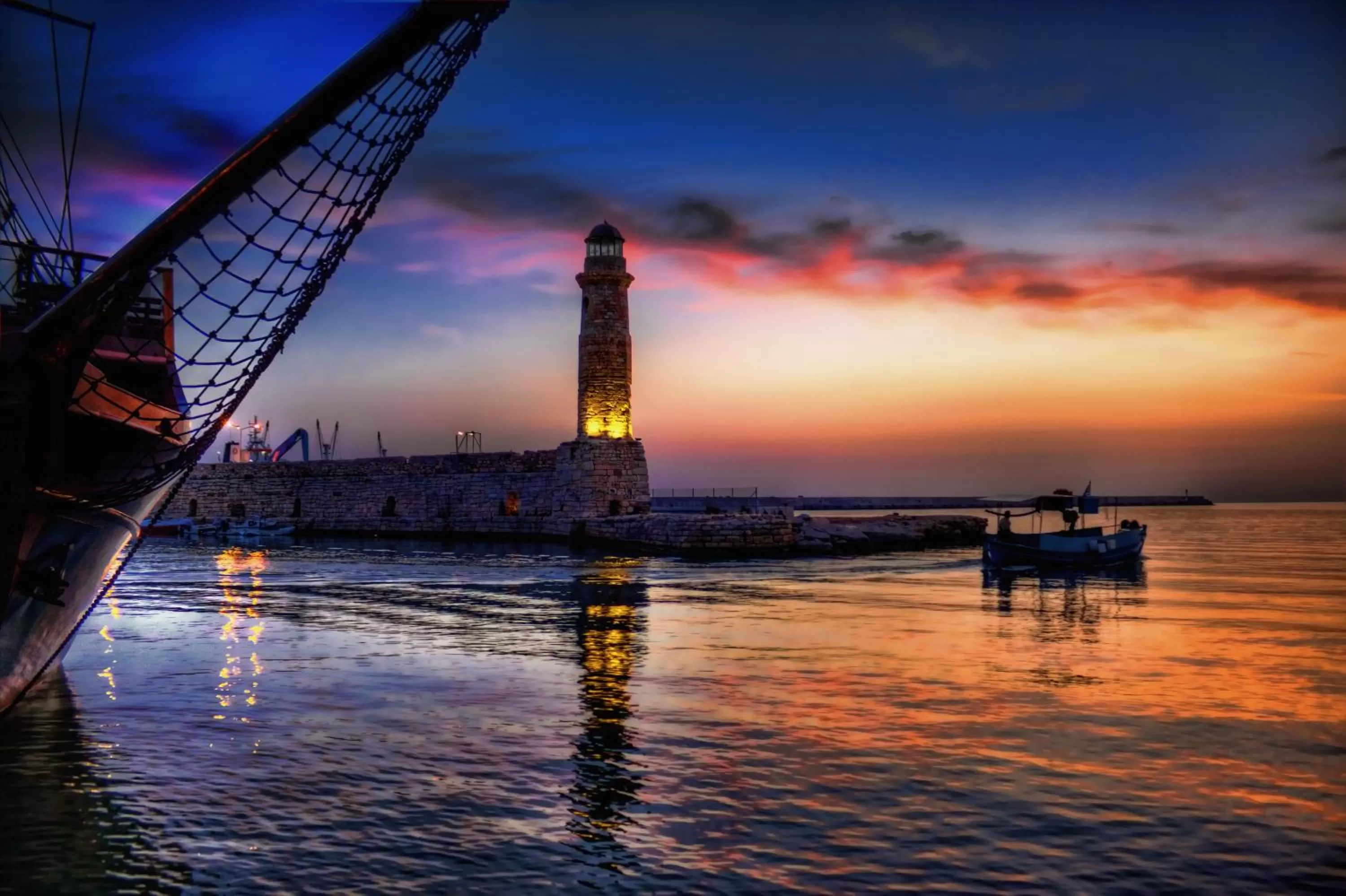 Beach in Faros Rooms