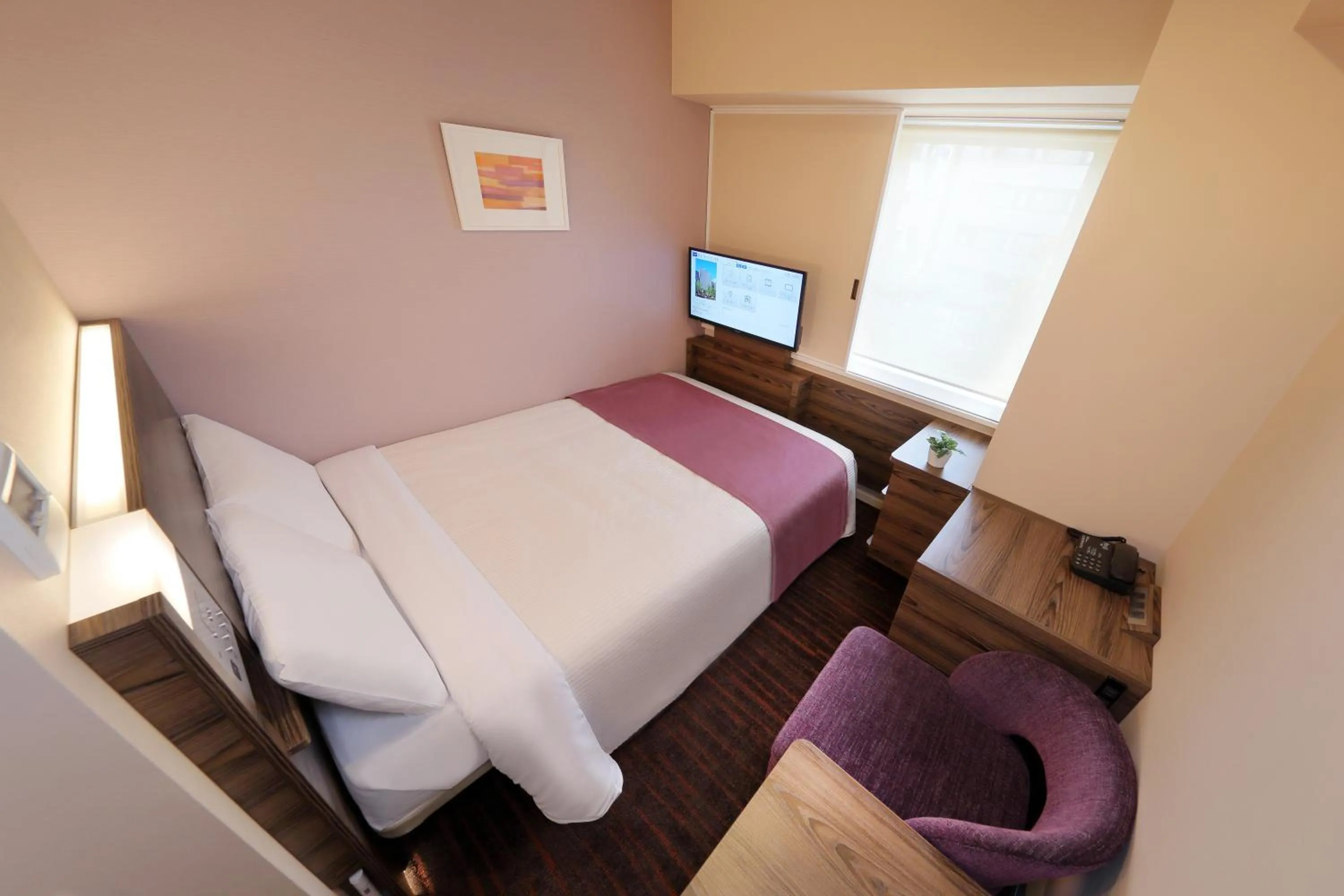 Photo of the whole room, Bed in Keio Presso Inn Ikebukuro