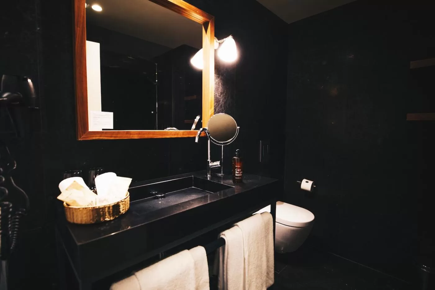 Bathroom in Dear Hotel Madrid