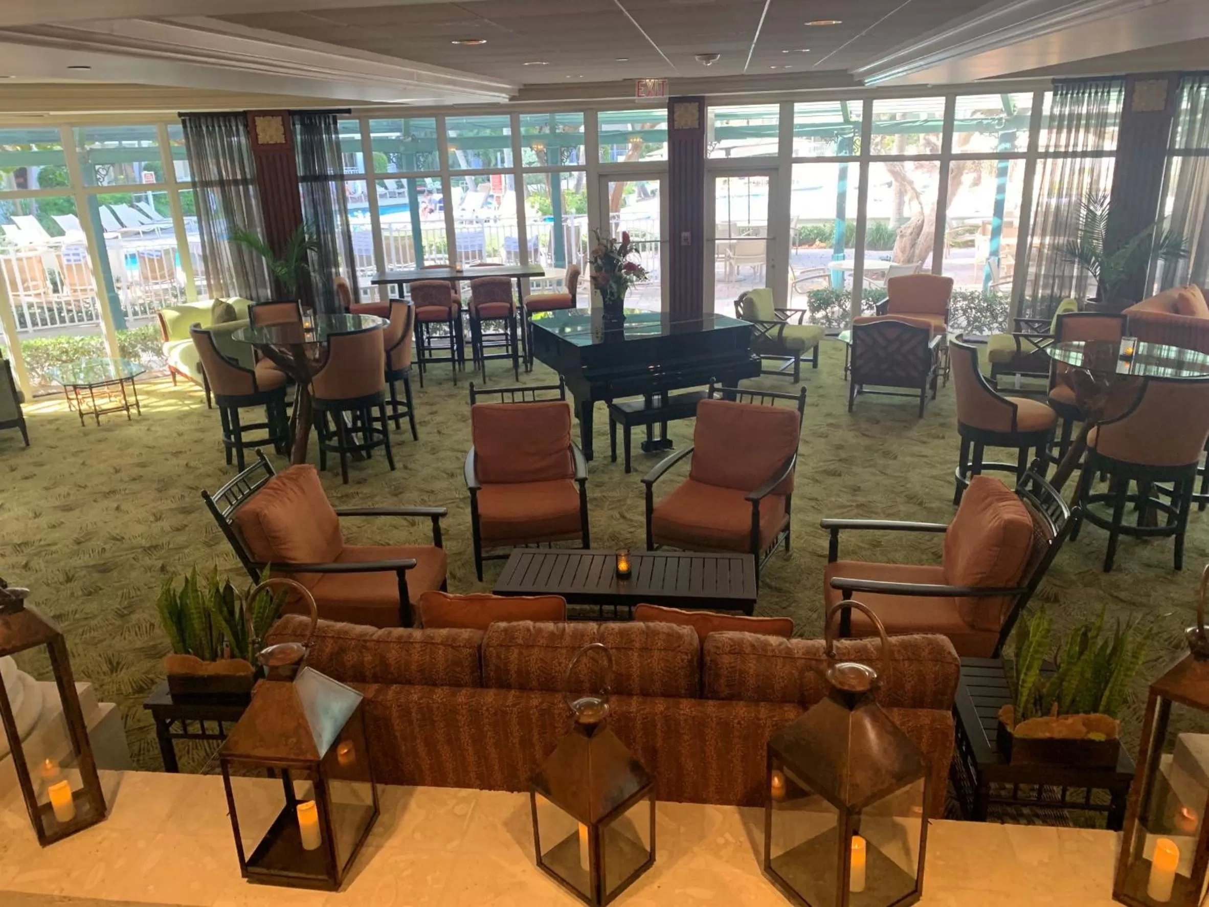 Lounge or bar in The Lago Mar Beach Resort and Club