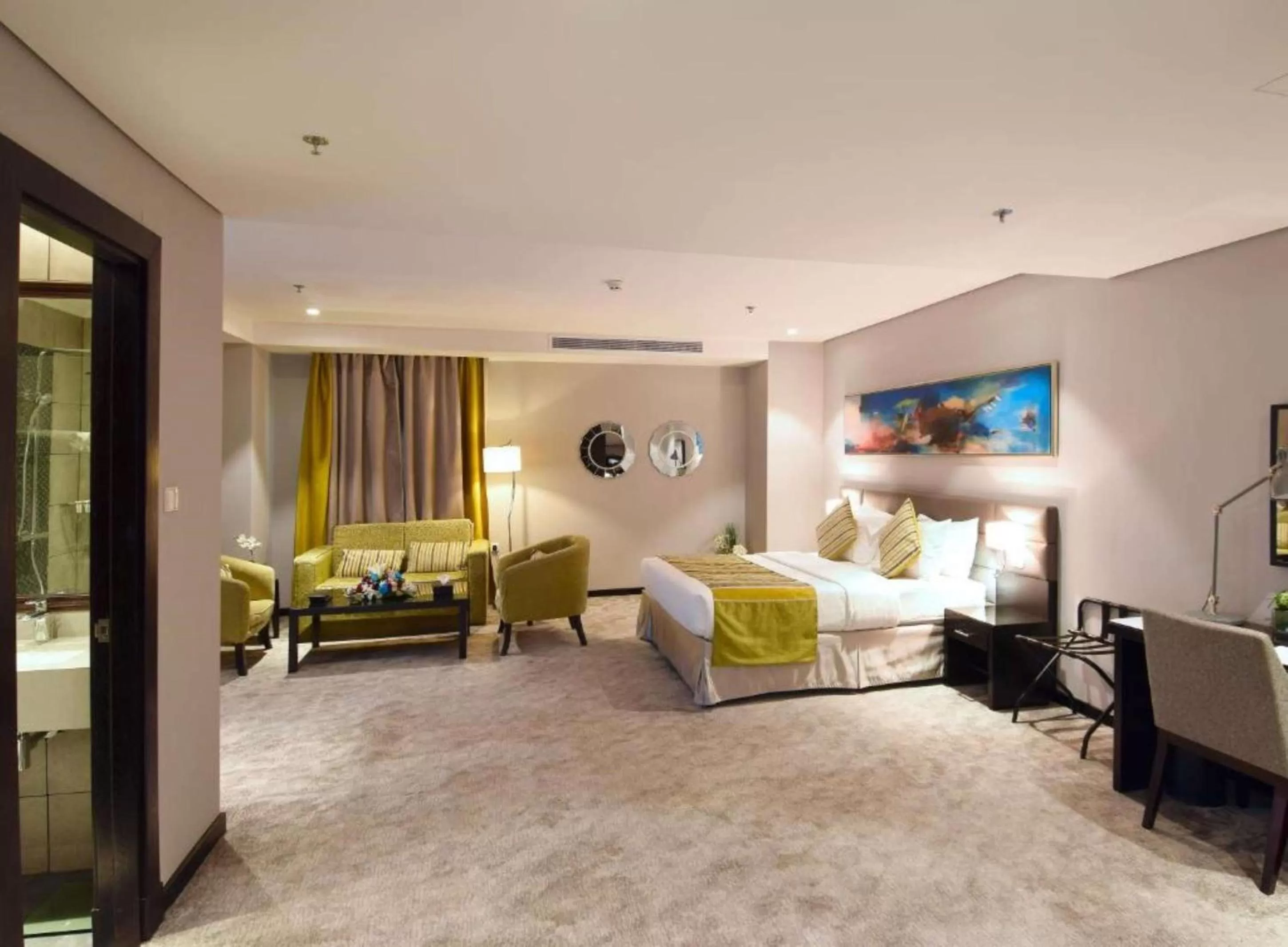 Photo of the whole room, Bed in Best Western Plus Fursan