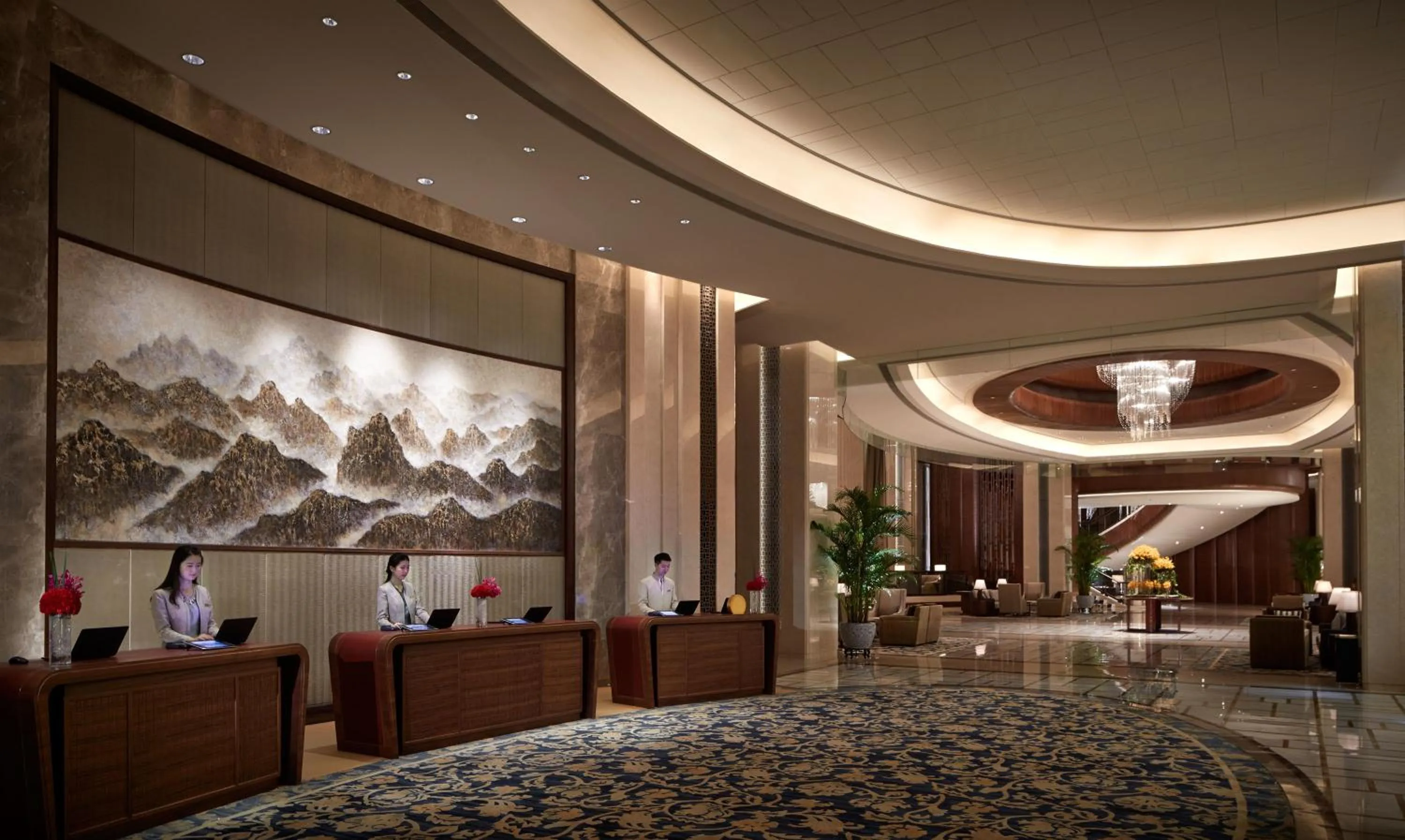 Lobby or reception in Shangri-La Nanchang丨All room offer river views Just one stop from the Pavilion of Prince Teng