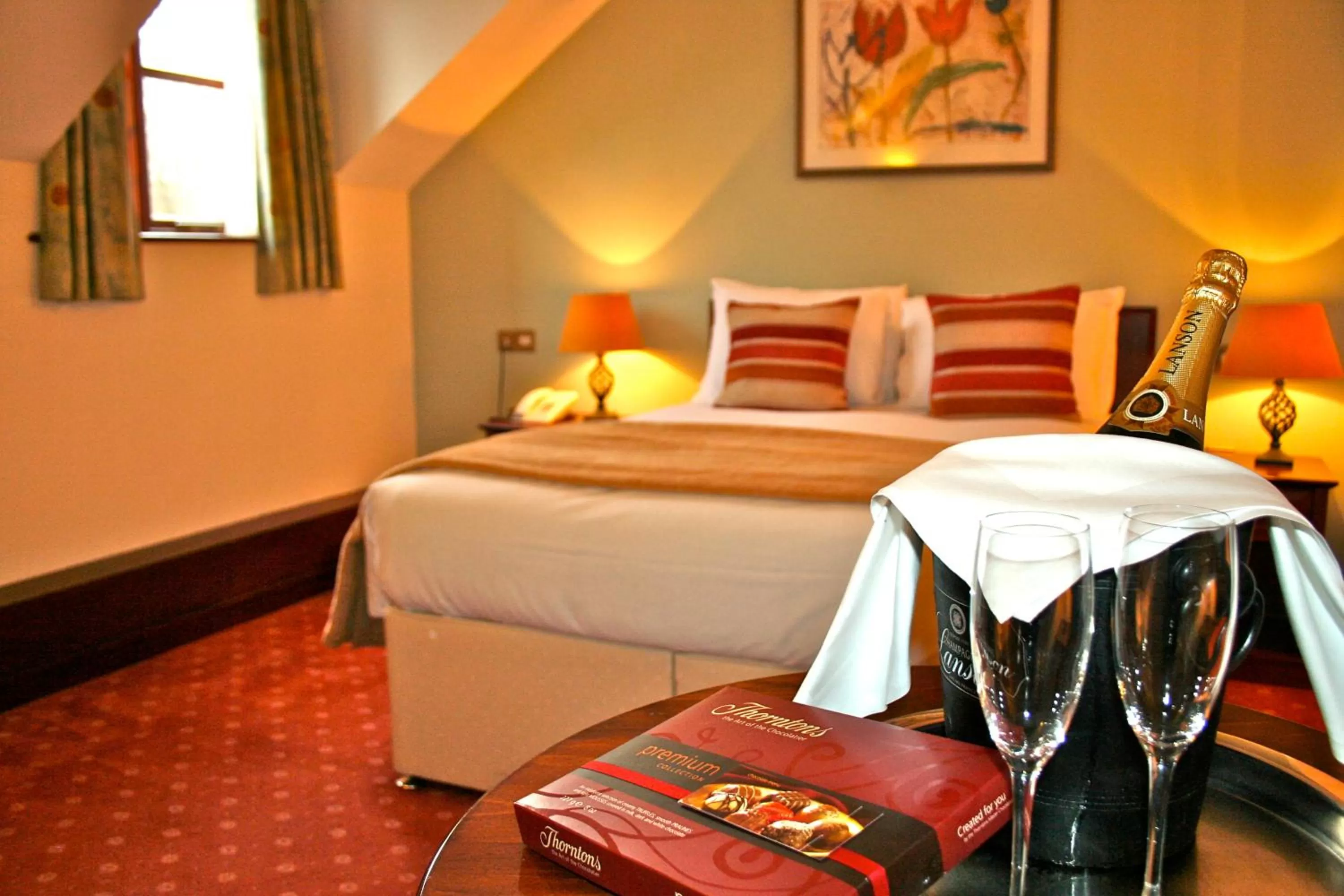 Photo of the whole room, Bed in Ellington Lodge at The Concorde