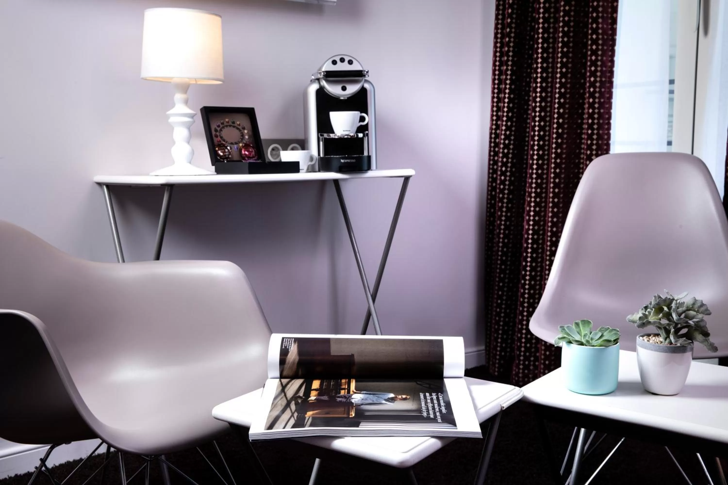 Decorative detail in Hôtel Marais Hôme