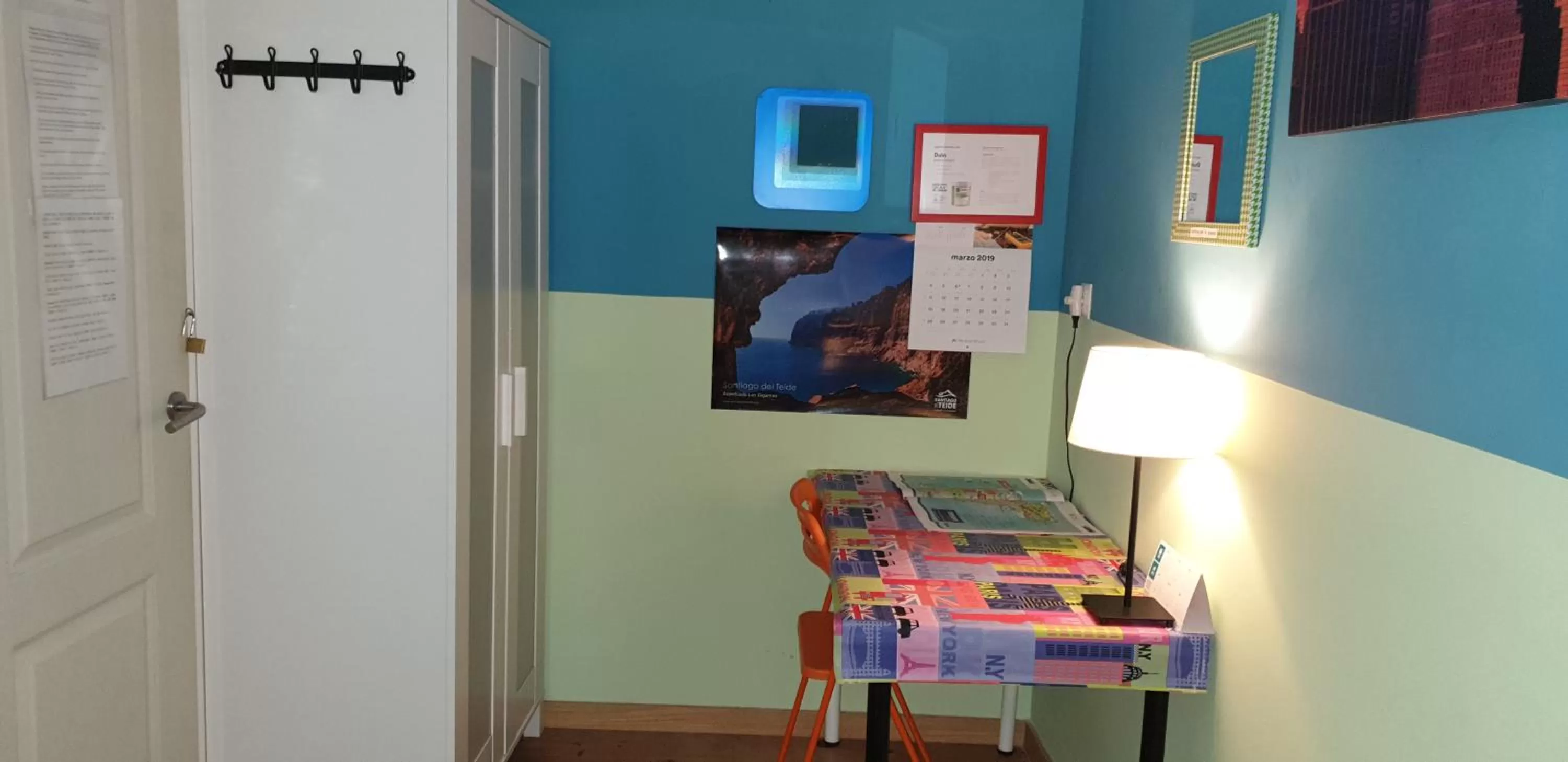 Other, TV/Entertainment Center in Tenerife Rooms S. C.