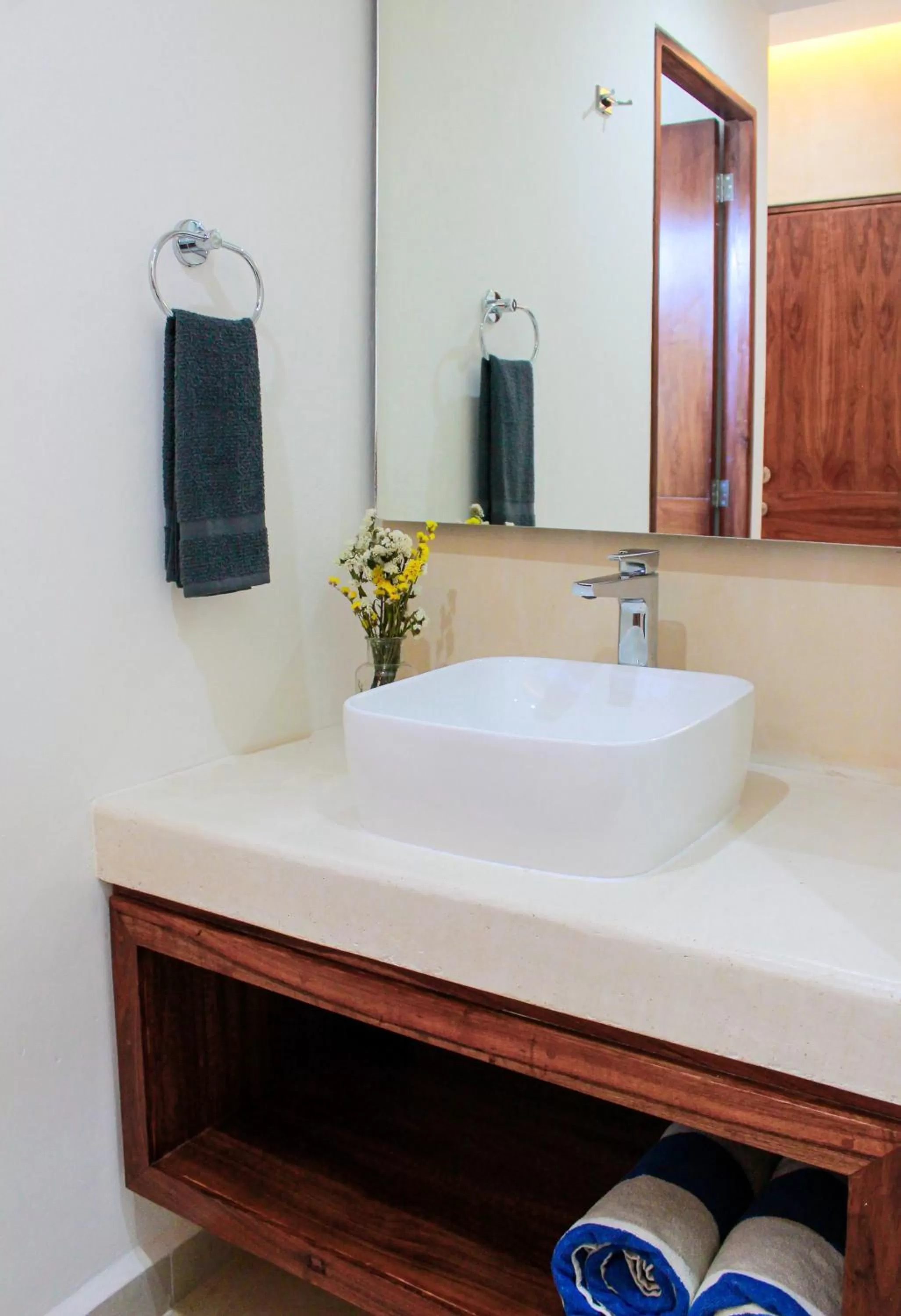 Bathroom in Gama 09 Apartments