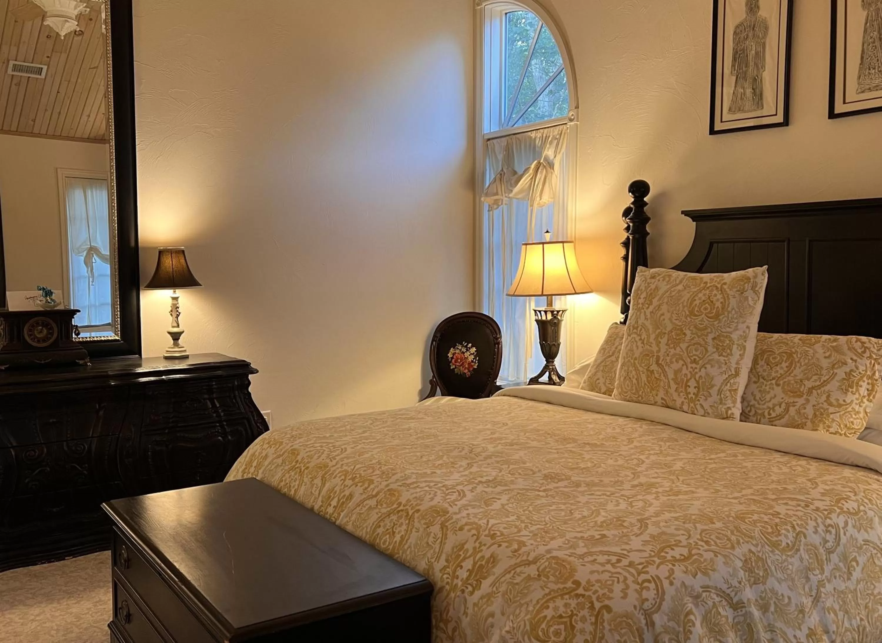 Bed in Frederick William House