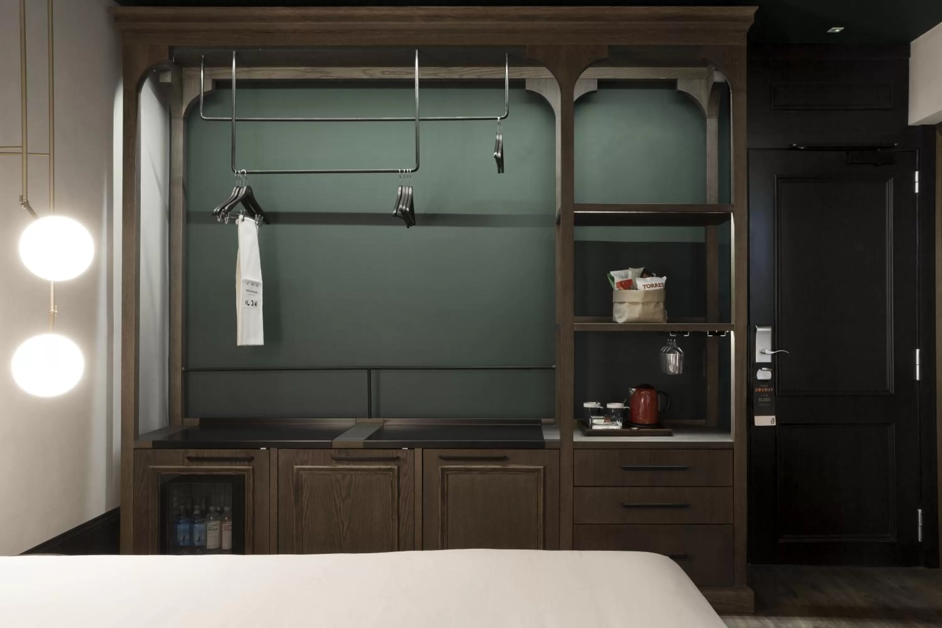 Coffee/tea facilities, Bed in ICON Wipton