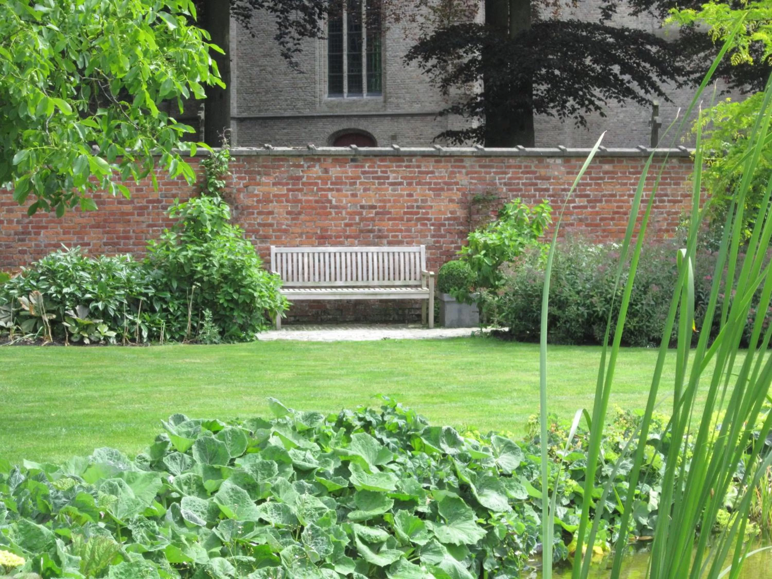 Summer in B&B Pastorie van Merkem