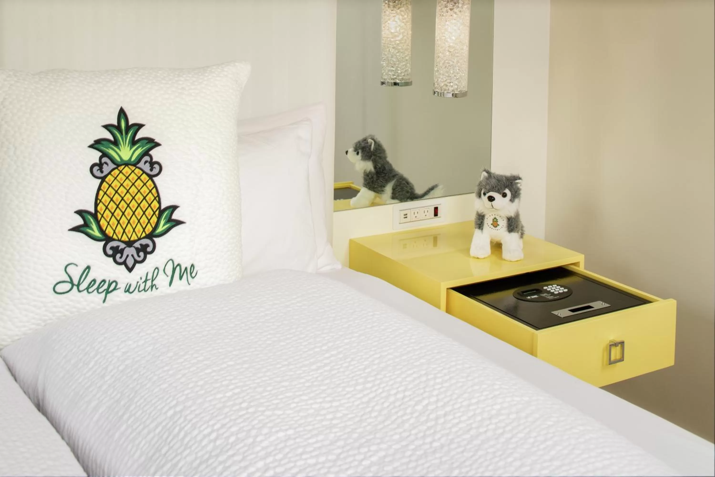 Bed in Staypineapple, A Delightful Hotel, South End