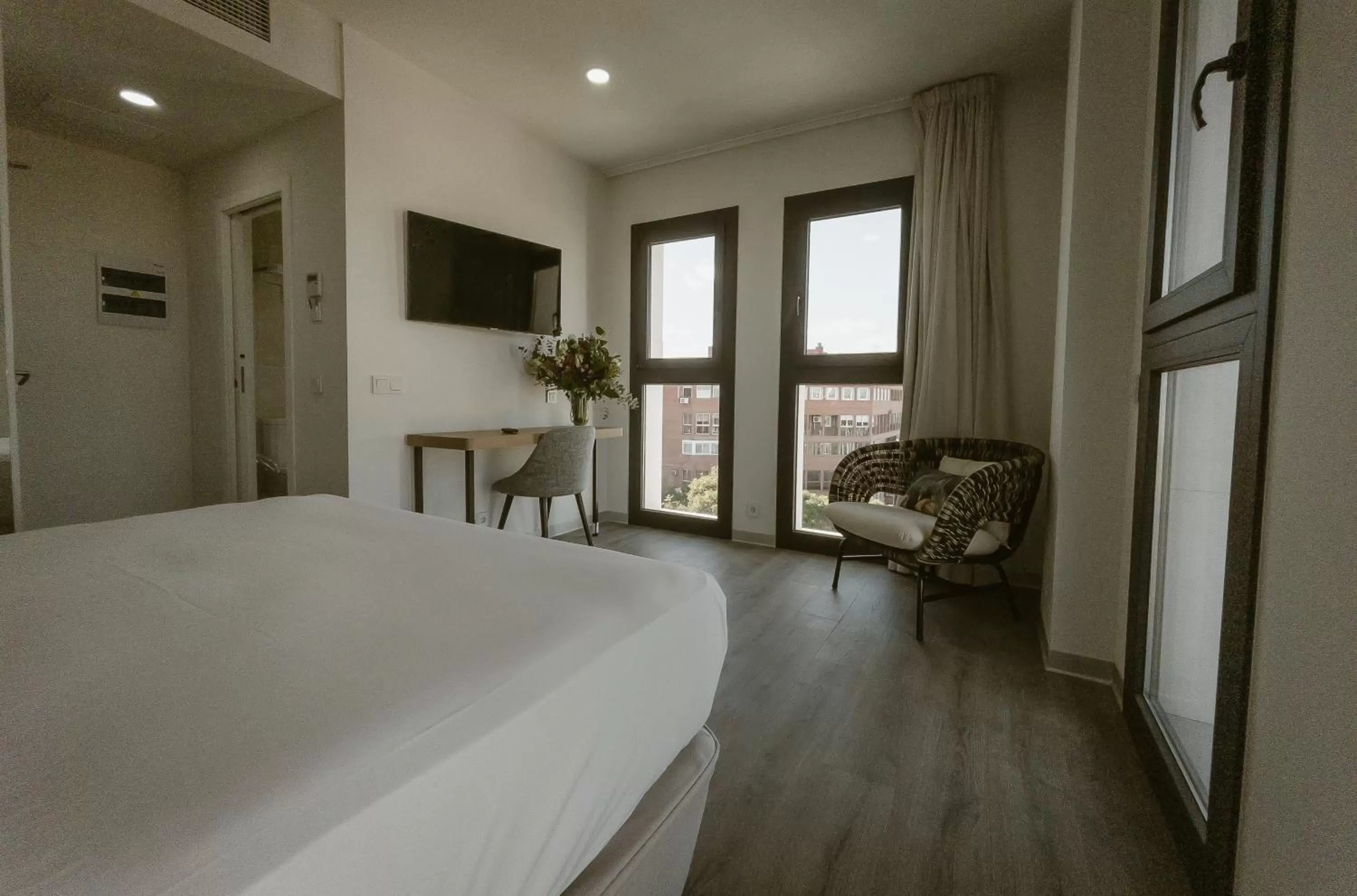 Photo of the whole room, Bed in Petit Palace Vargas