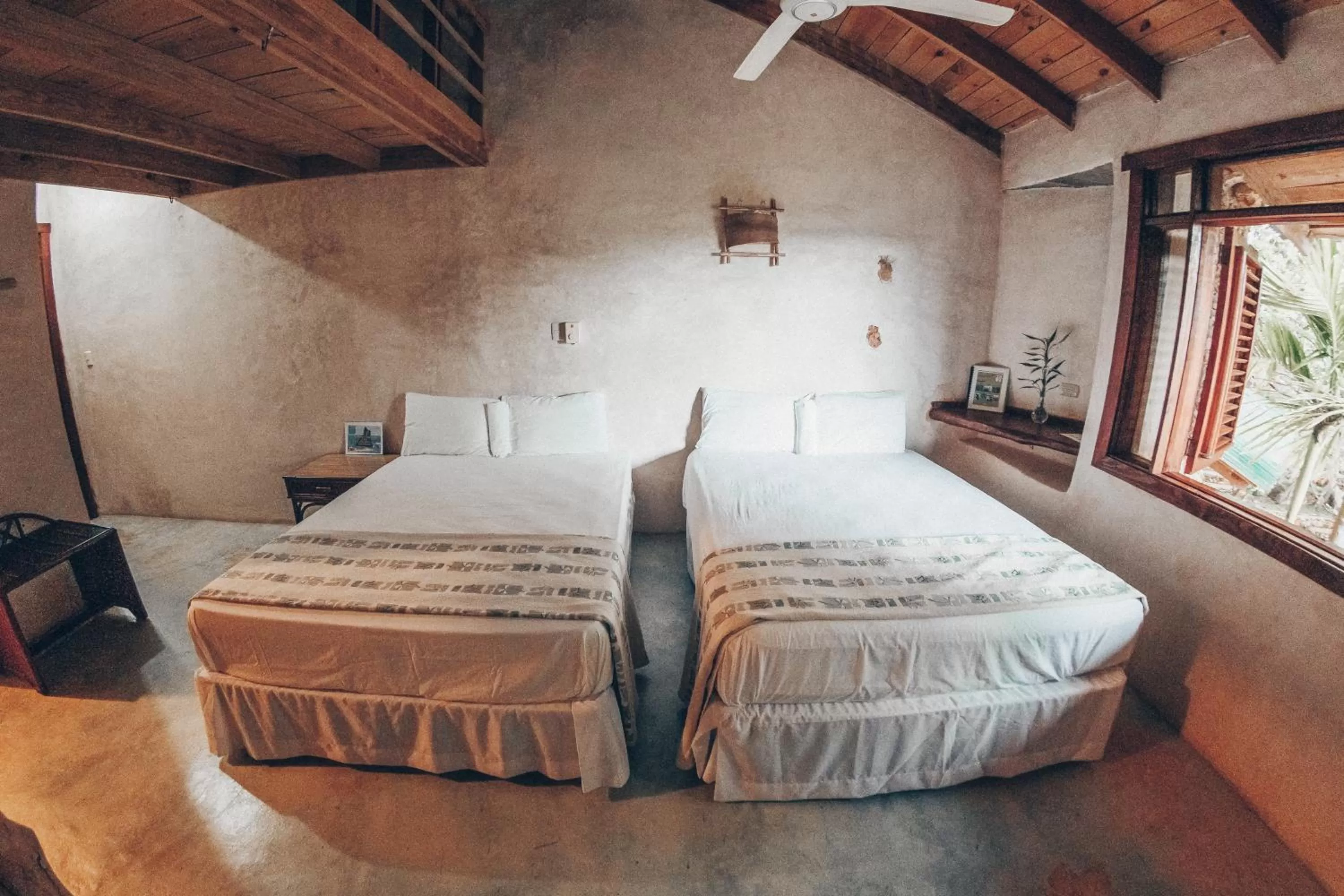Toilet, Bed in Altos de Caño Hondo
