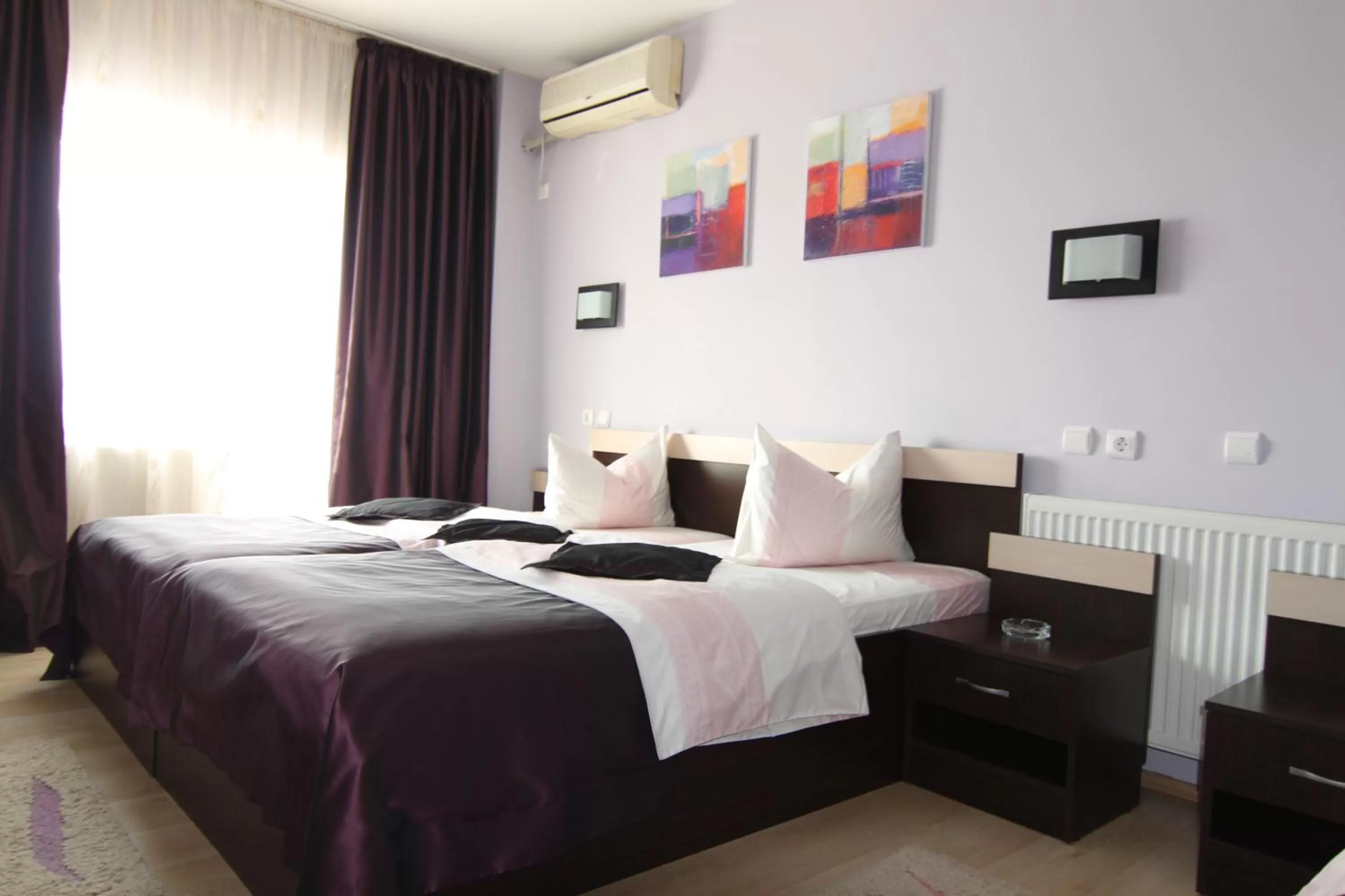 Photo of the whole room, Bed in Hotel Sheriff