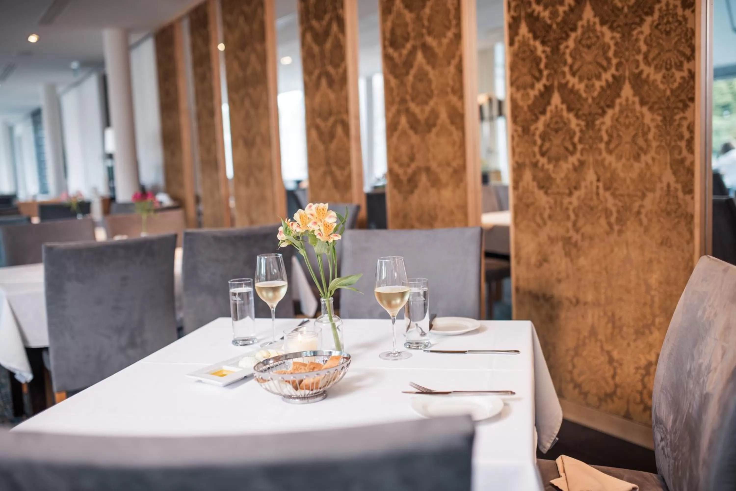 Restaurant/places to eat in Das Schloss an der Eisenstrasse