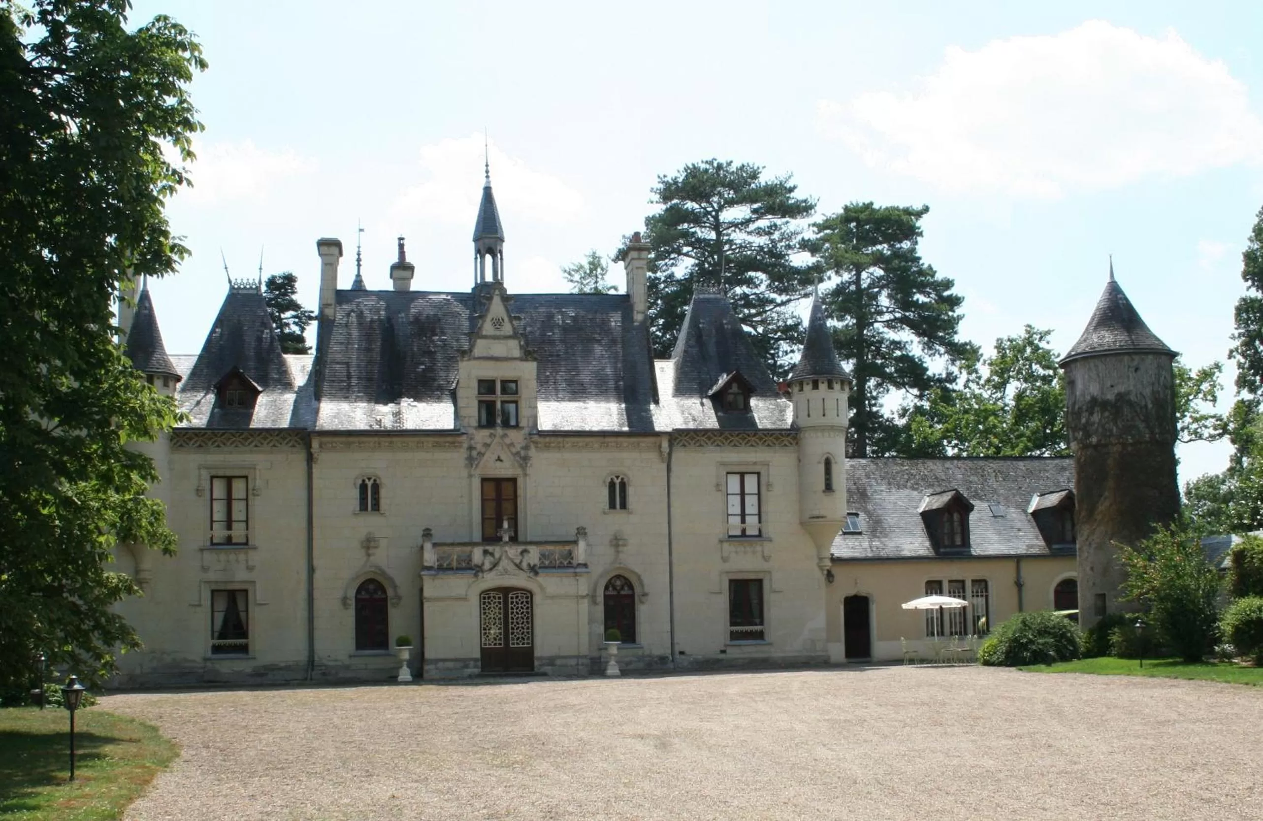 Facade/entrance in Château de Nazé Vivy-Saumur