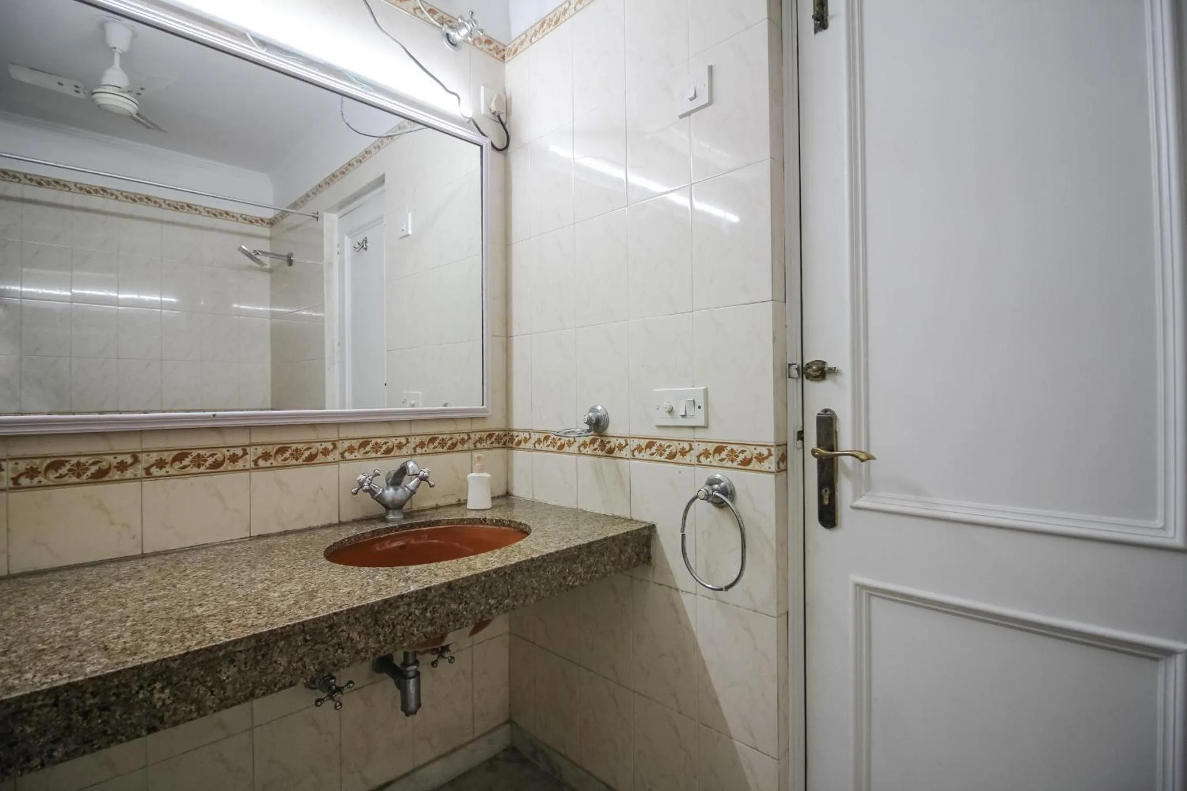 Shower in Under My Roof Green Park