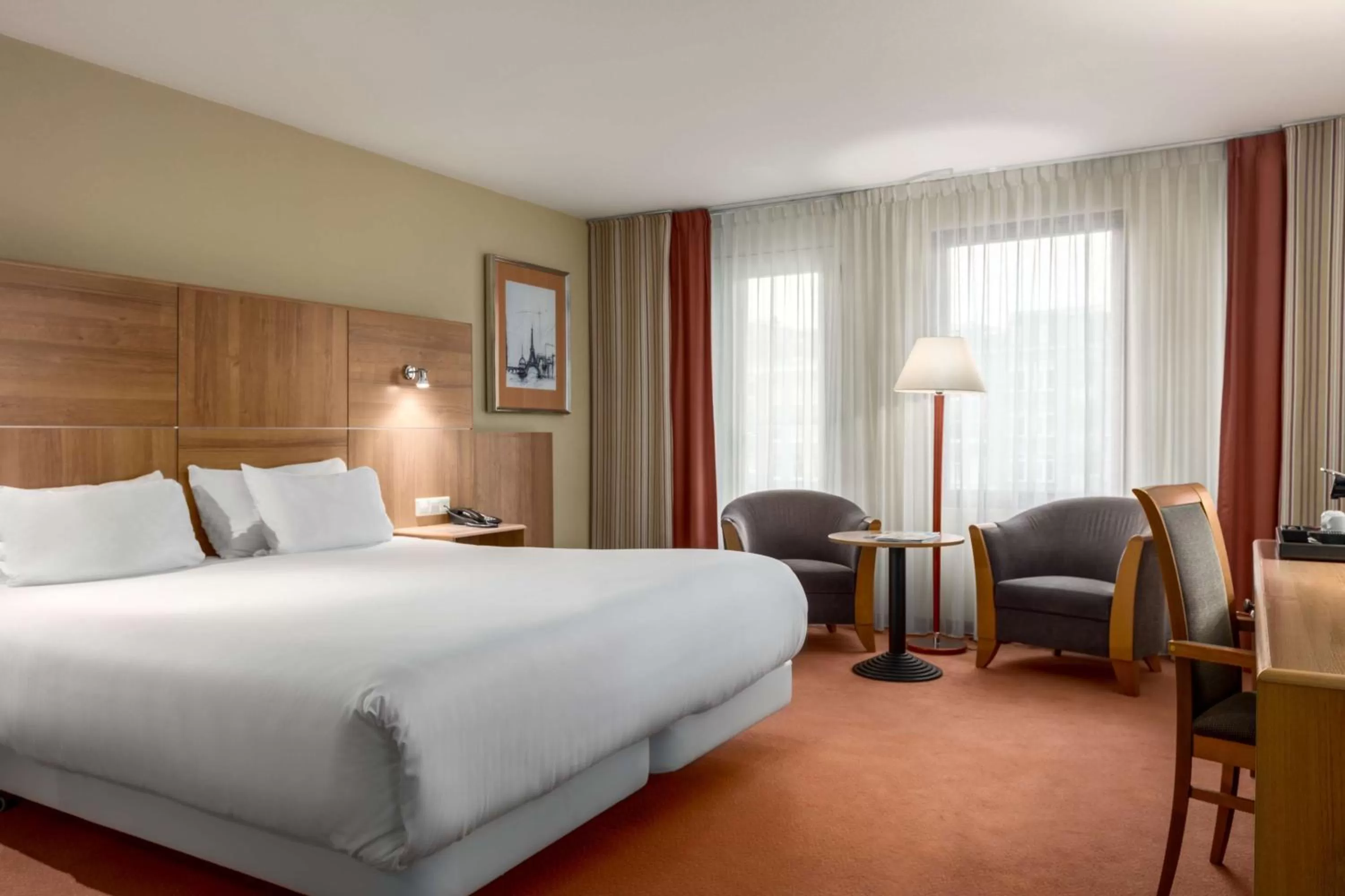 Photo of the whole room in NH Amsterdam Museum Quarter