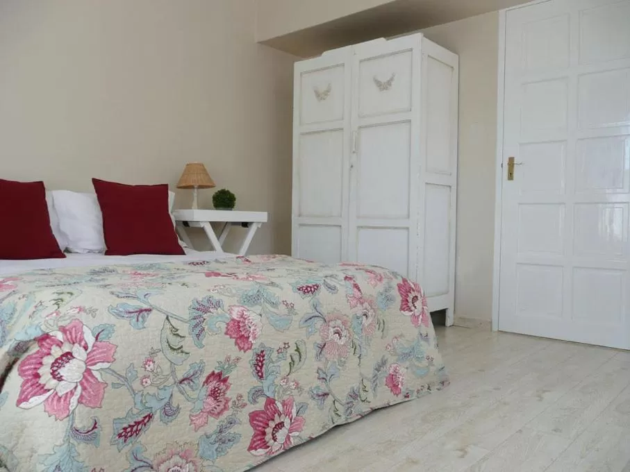 Bed in Villa Garda B&B