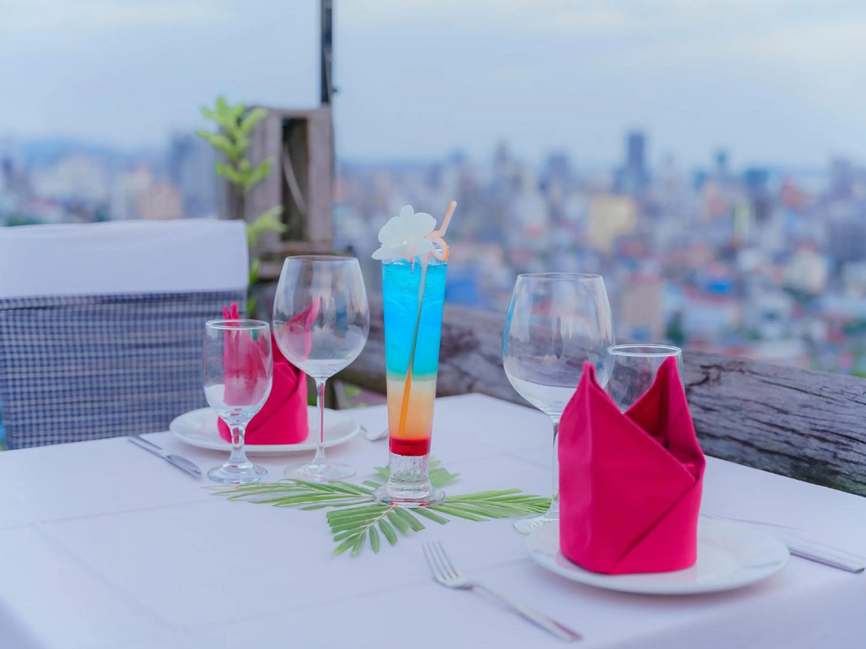 Food and drinks in 360 Resort