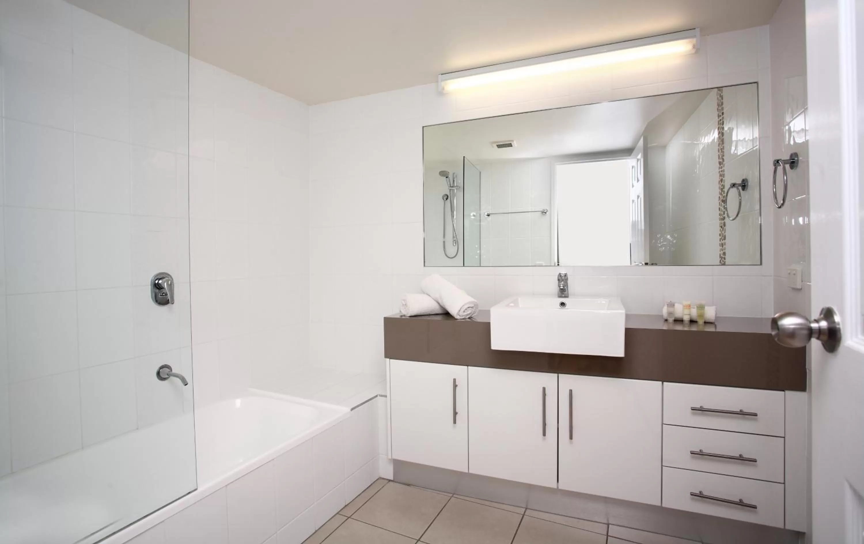 Shower in Gemini Resort