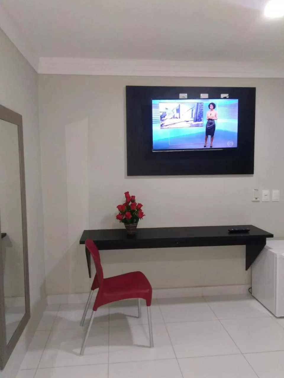 Communal lounge/ TV room in Hotel Executivo Boulevard