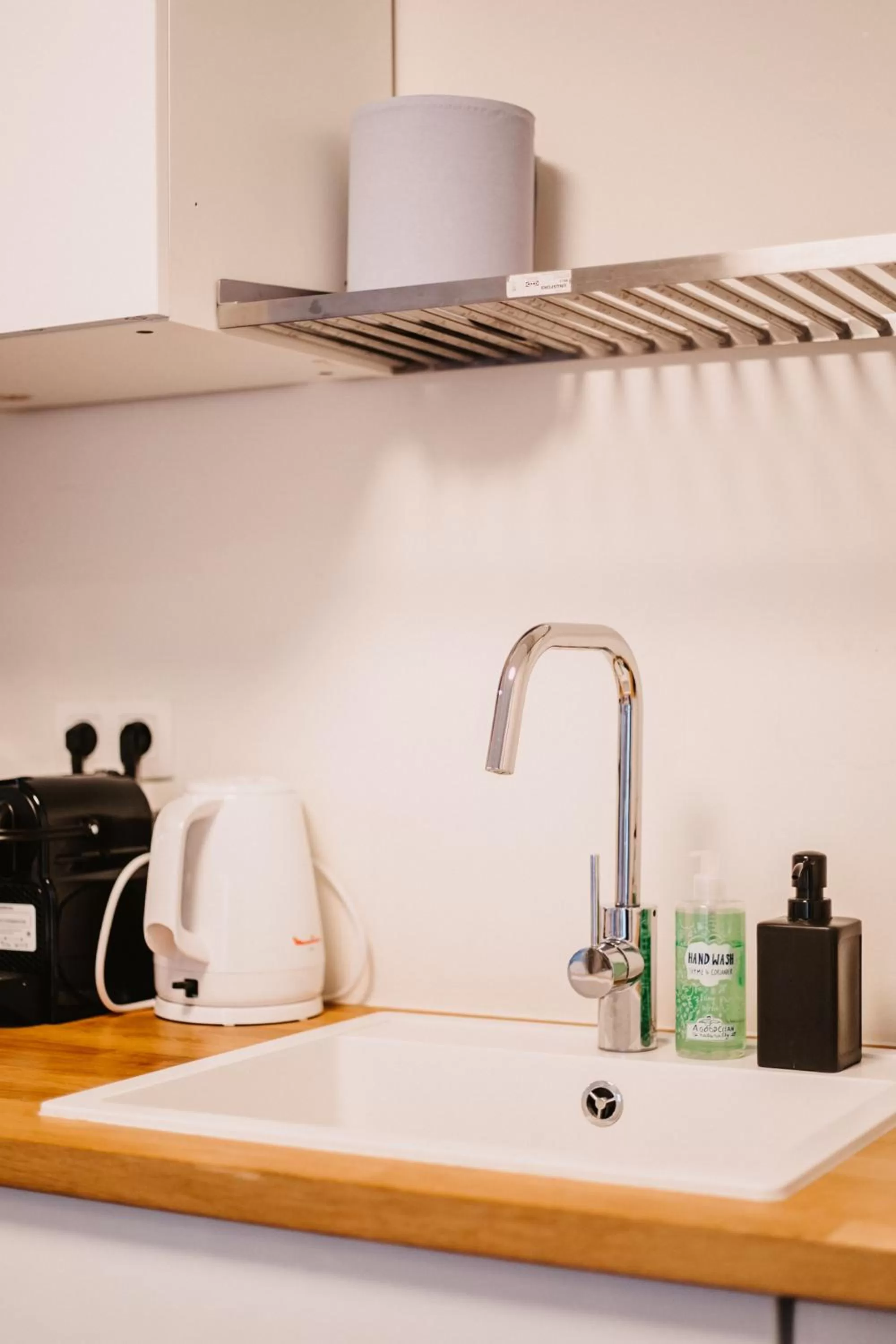 Kitchen or kitchenette in Super central in Brussels