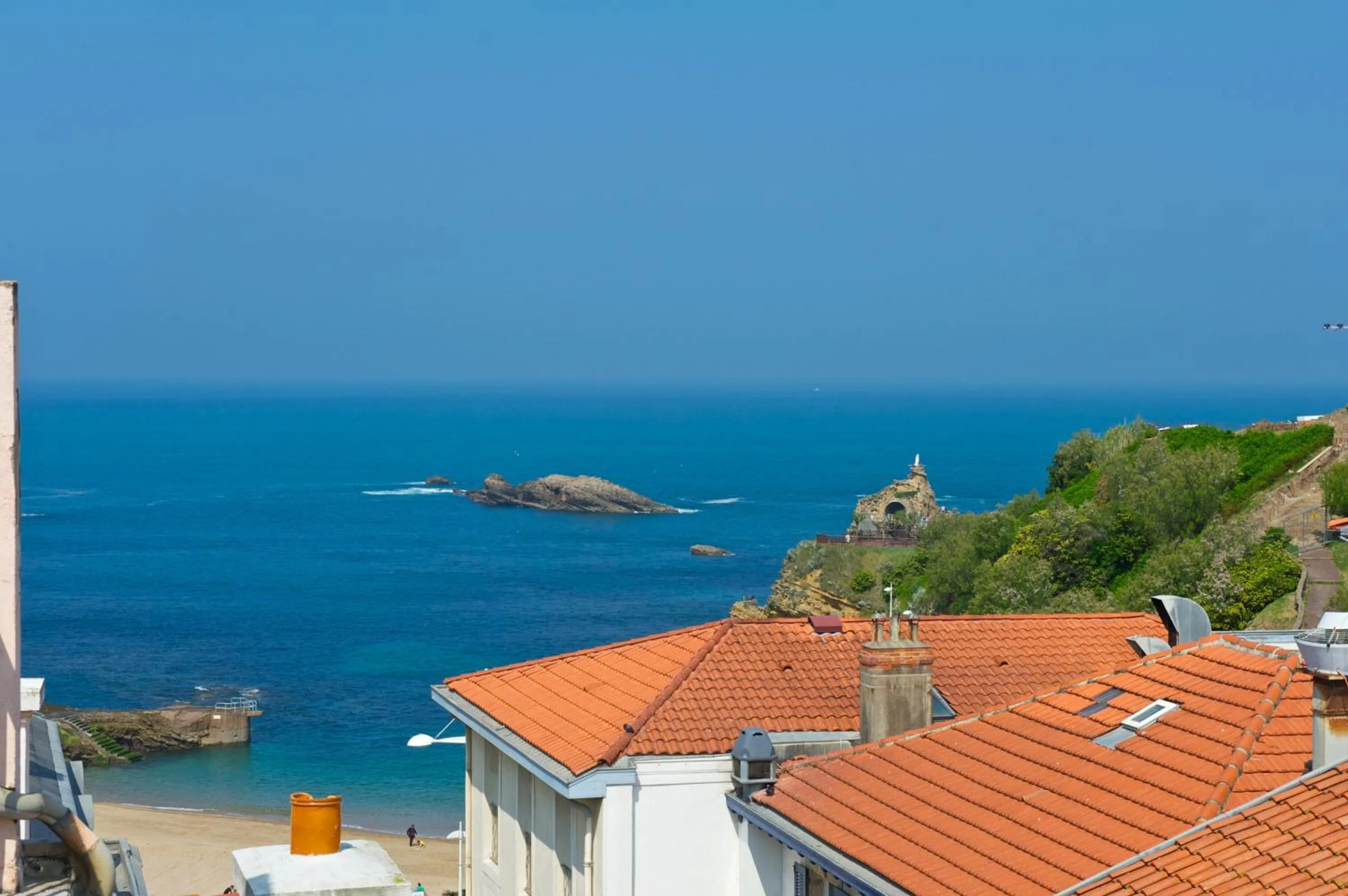 Area and facilities in Hôtel Les Alizés