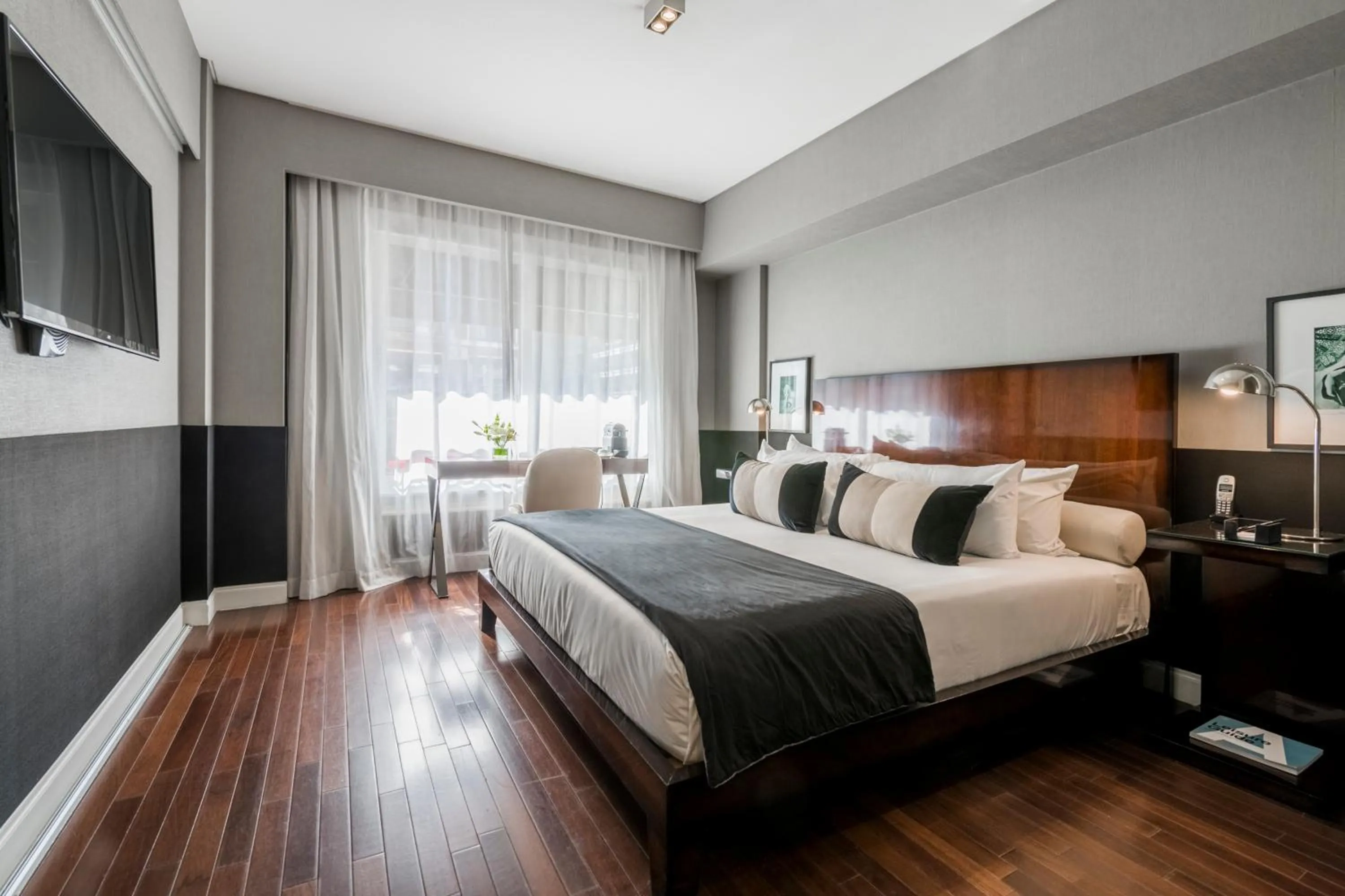 Photo of the whole room, Bed in CasaSur Recoleta