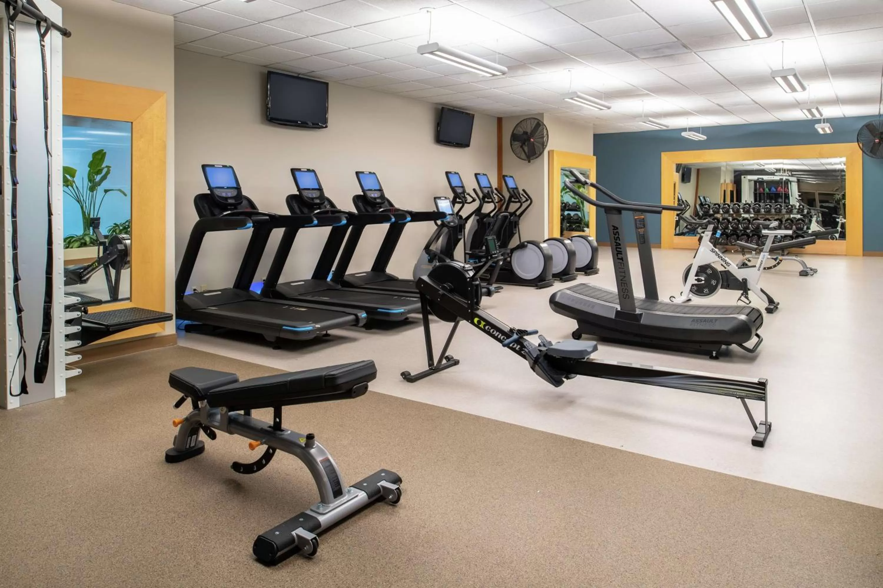 Fitness centre/facilities in DoubleTree Suites by Hilton Seattle Airport/Southcenter