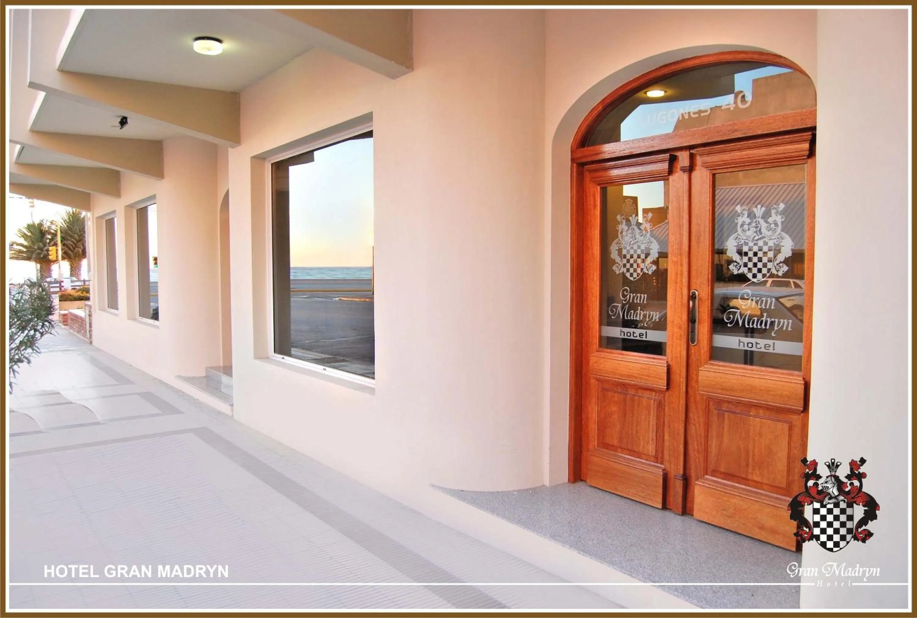Facade/entrance in Hotel Gran Madryn