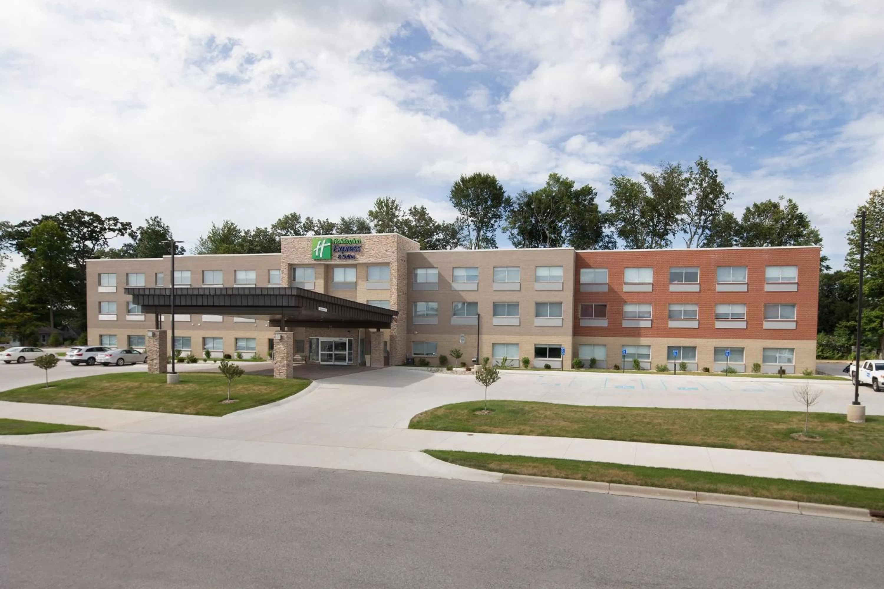 Property building in Holiday Inn Express & Suites La Porte by IHG