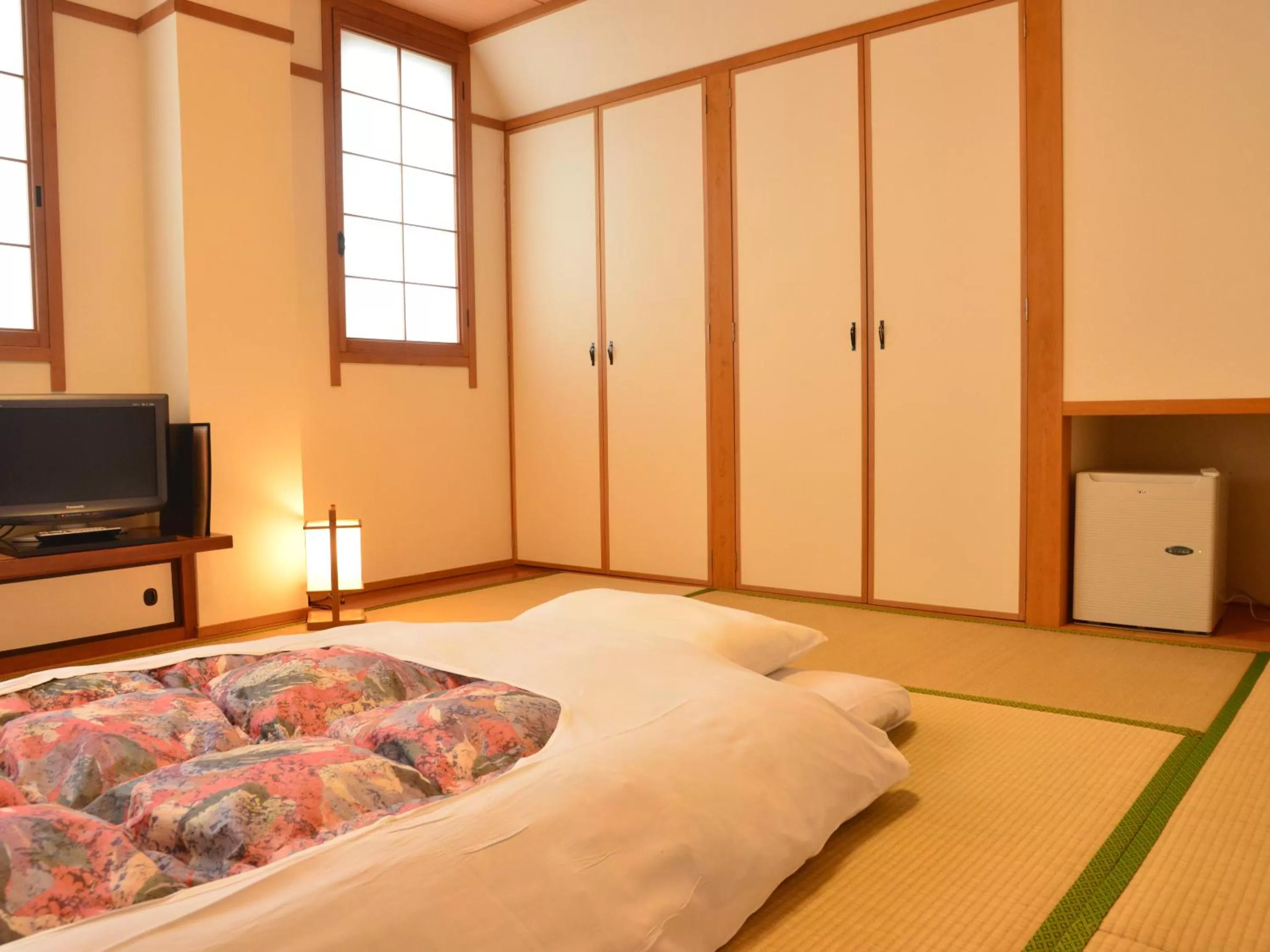 Photo of the whole room, Bed in Hotel Ohta