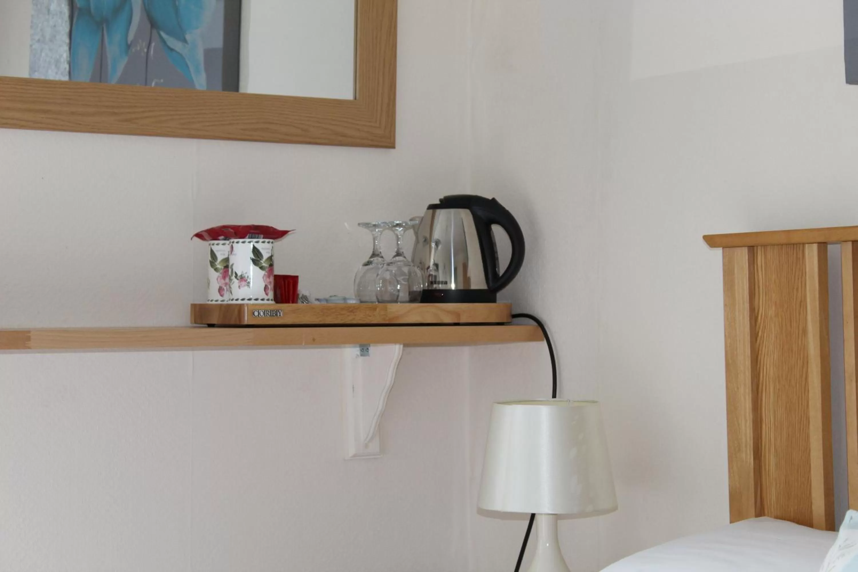 Coffee/tea facilities in The Bay House Lake View Guest House - Adults Only