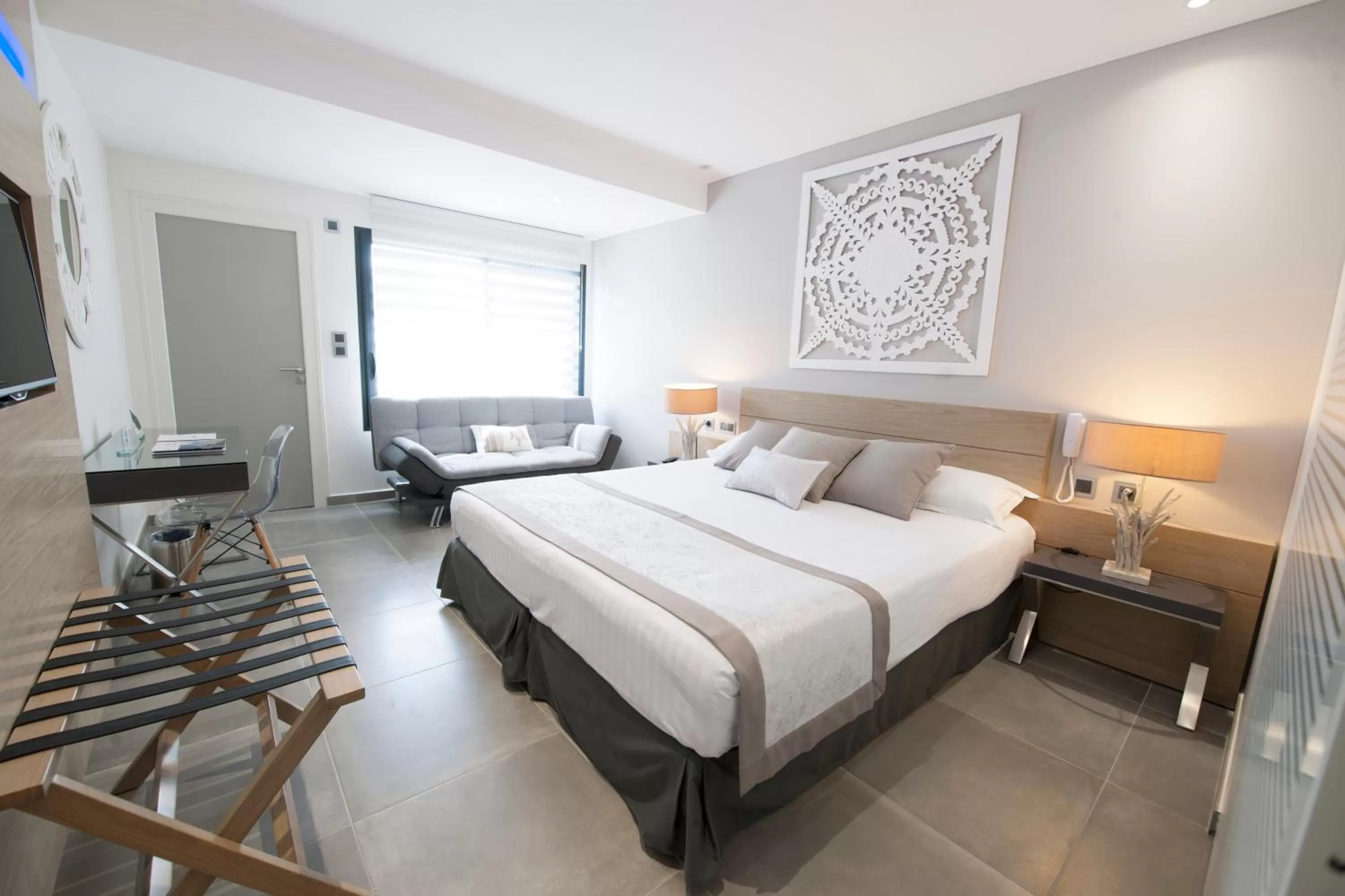 Shower, Bed in Le Spinaker