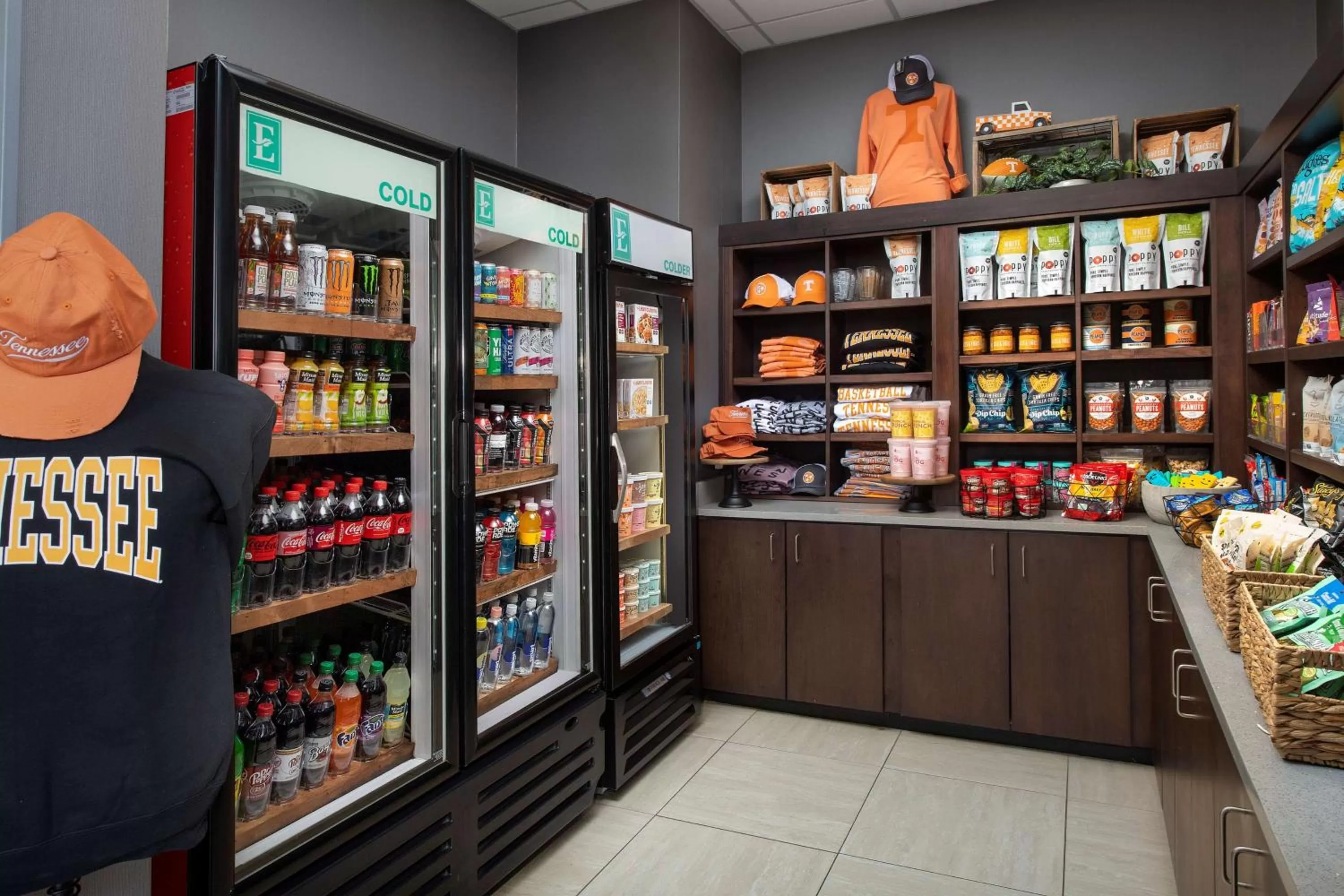 Restaurant/places to eat in Embassy Suites by Hilton Knoxville West