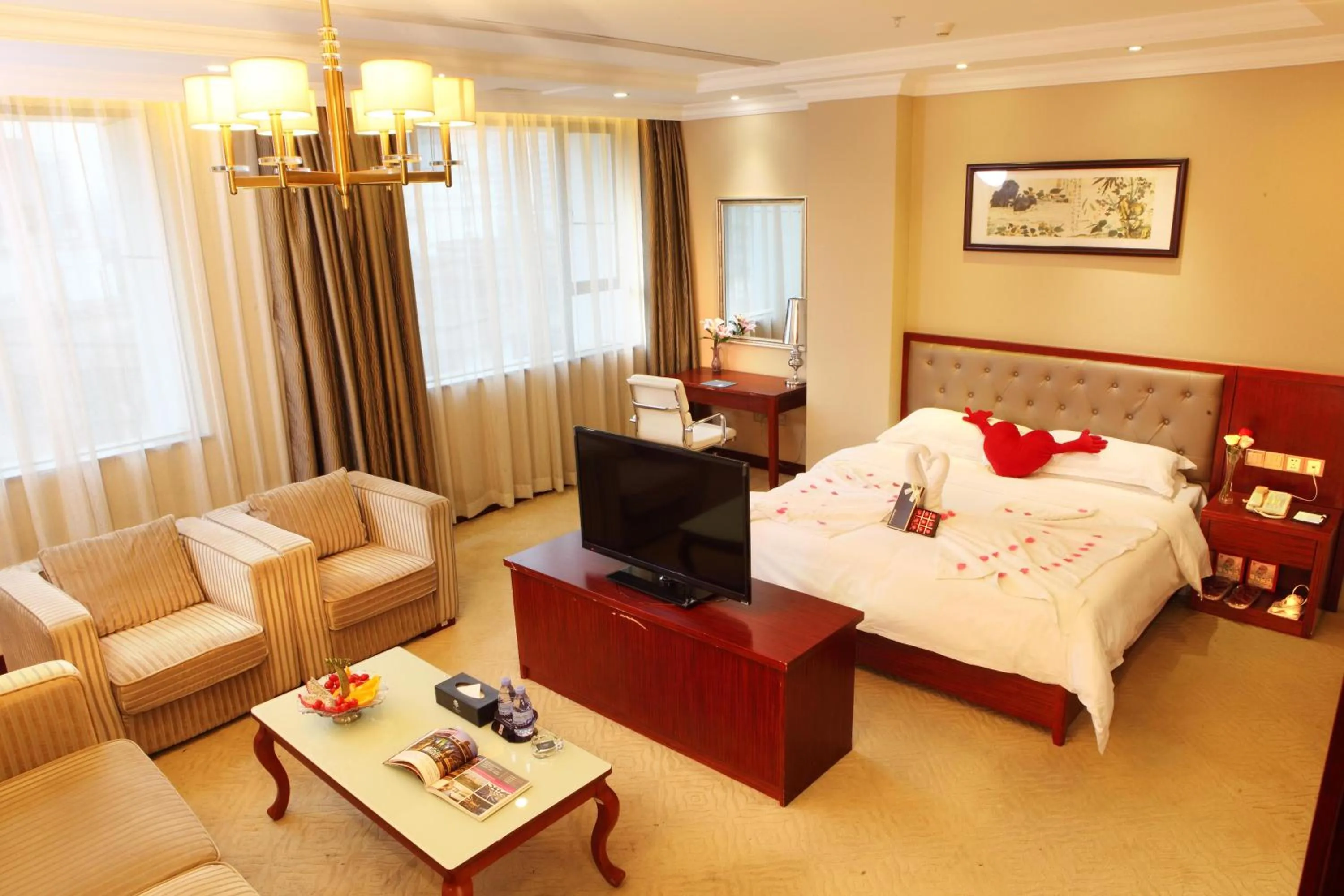 Bedroom, Bed in Guangzhou Shi Liu Hotel