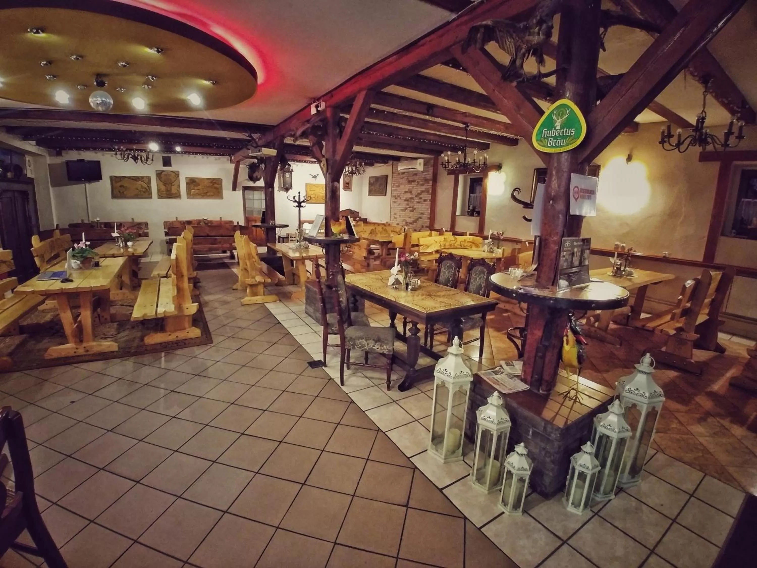 Restaurant/Places to Eat in Hotel Komfort Inn - Dwór Hubertus