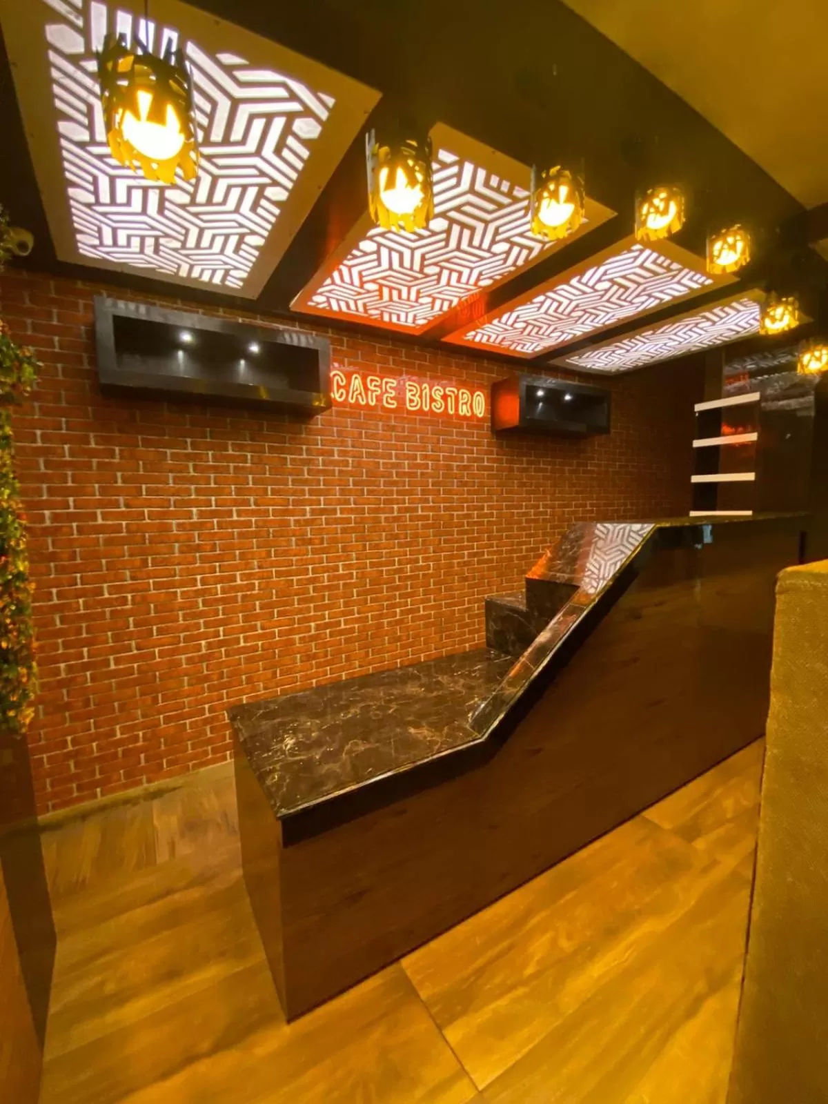 Restaurant/places to eat in Citi Inn