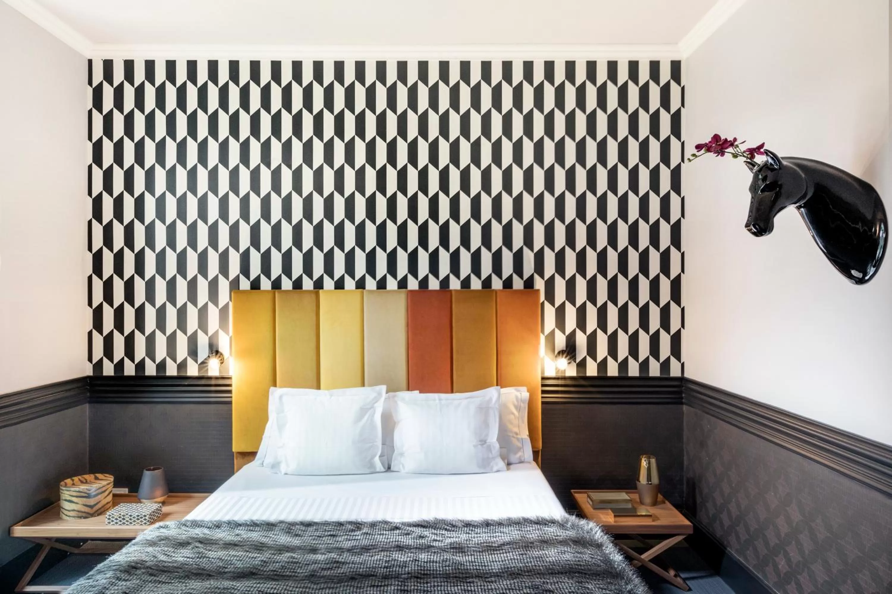 Bed in Hotel Palazzo Manfredi – Small Luxury Hotels of the World