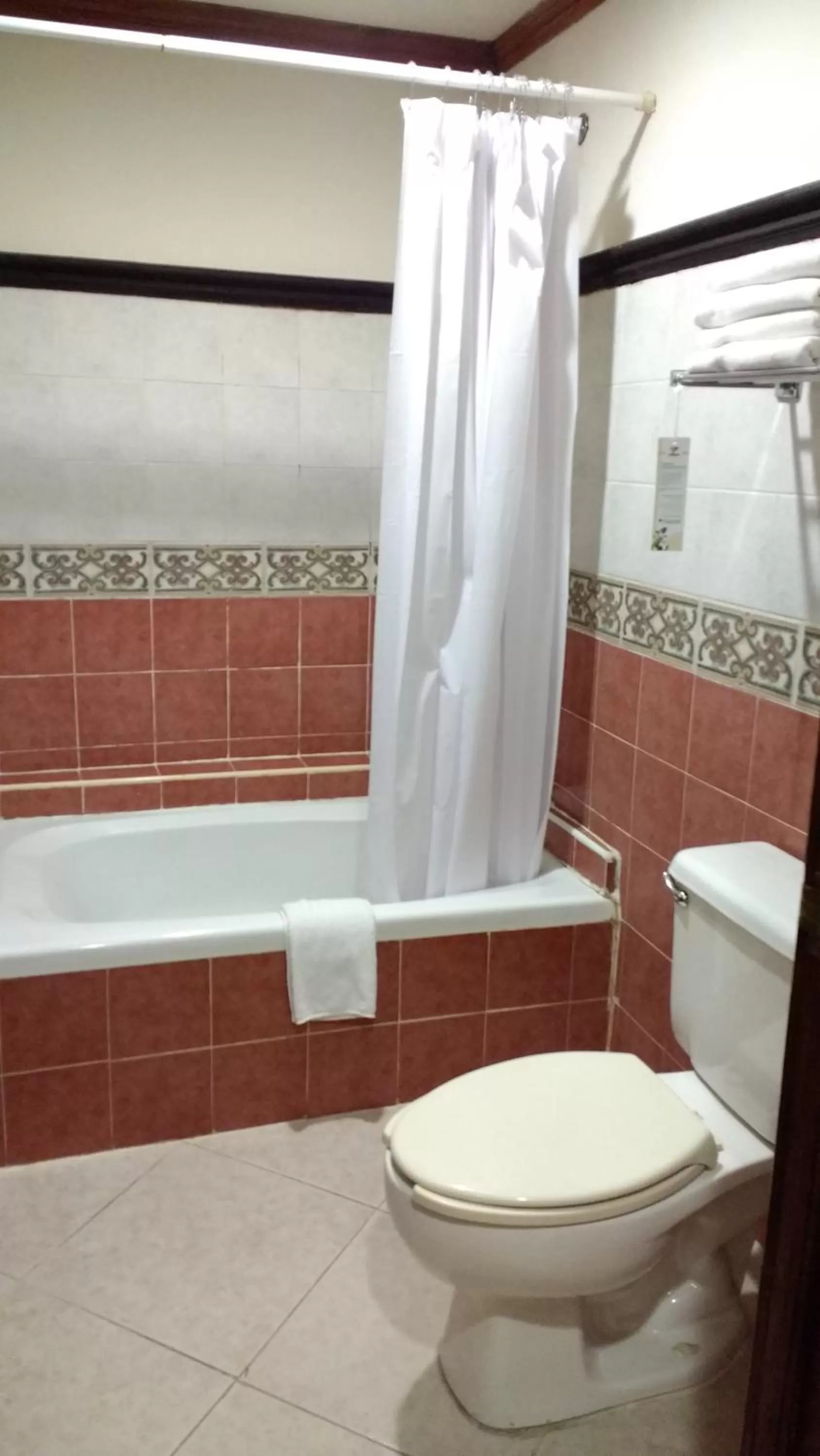 Shower in Suites Flamboyanes