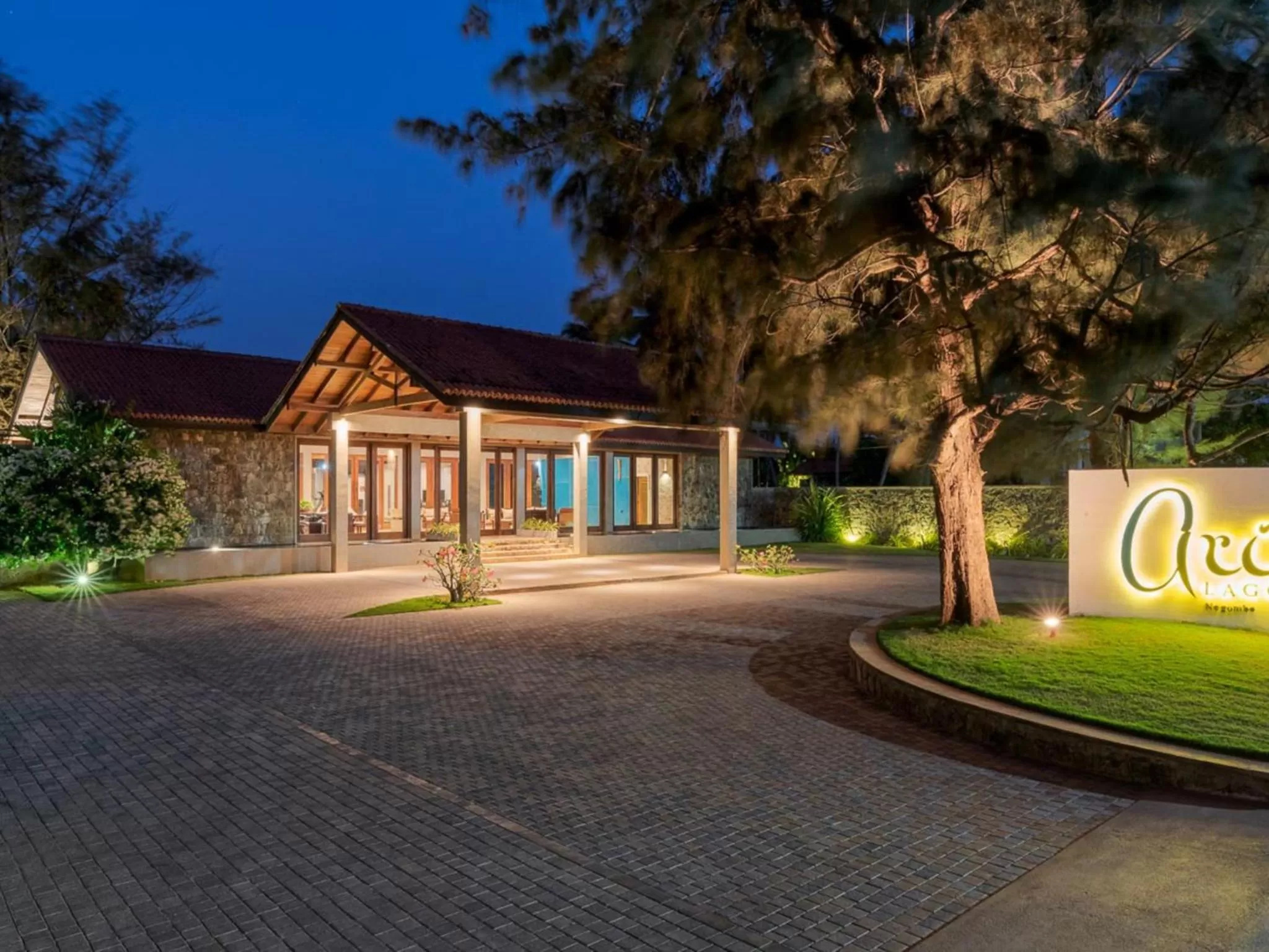 Facade/entrance in Regenta Arie Lagoon Negombo