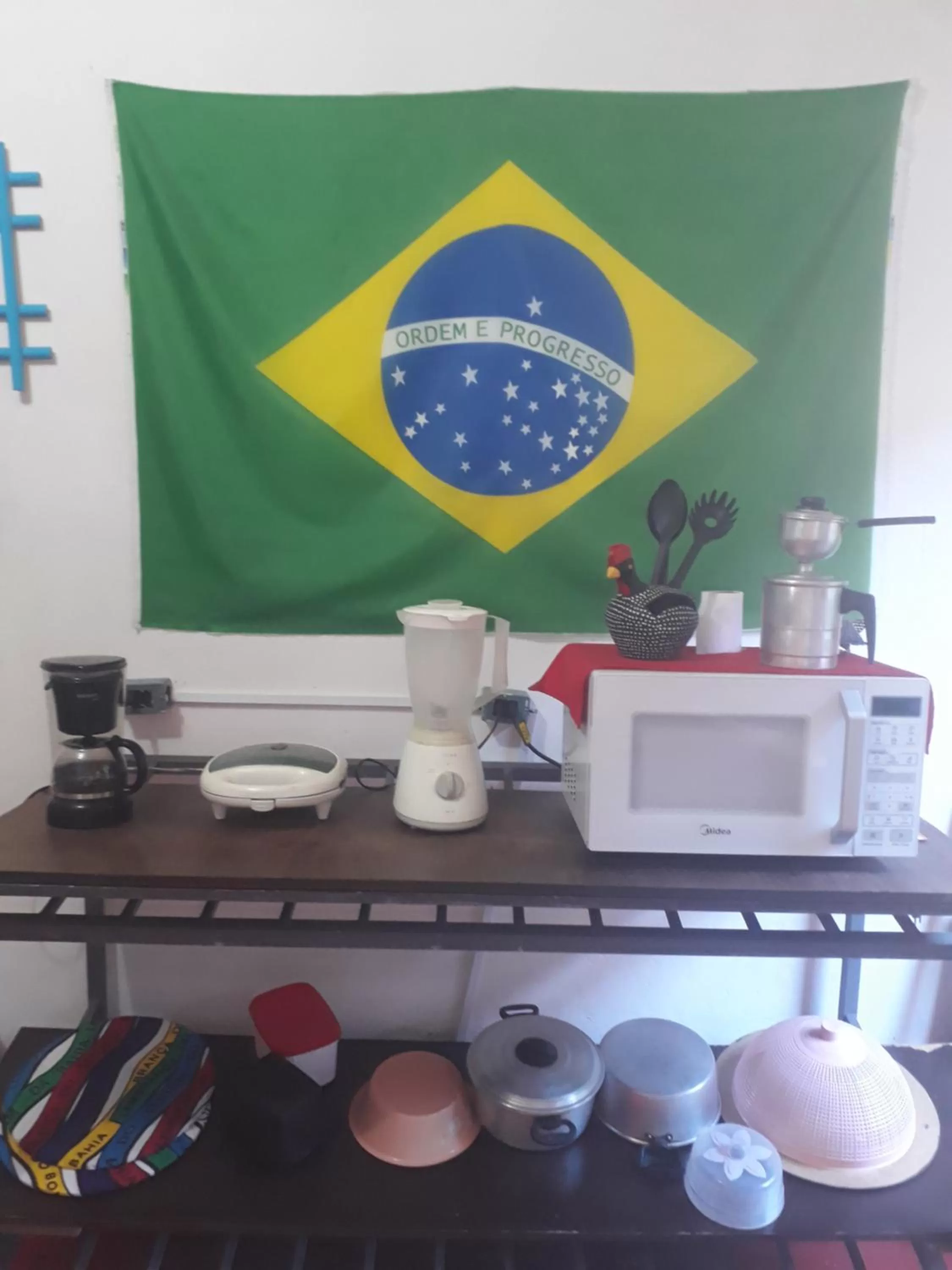 Coffee/tea facilities in Perto Do Aeroporto De Salvador - Dona Pitanga Hostel