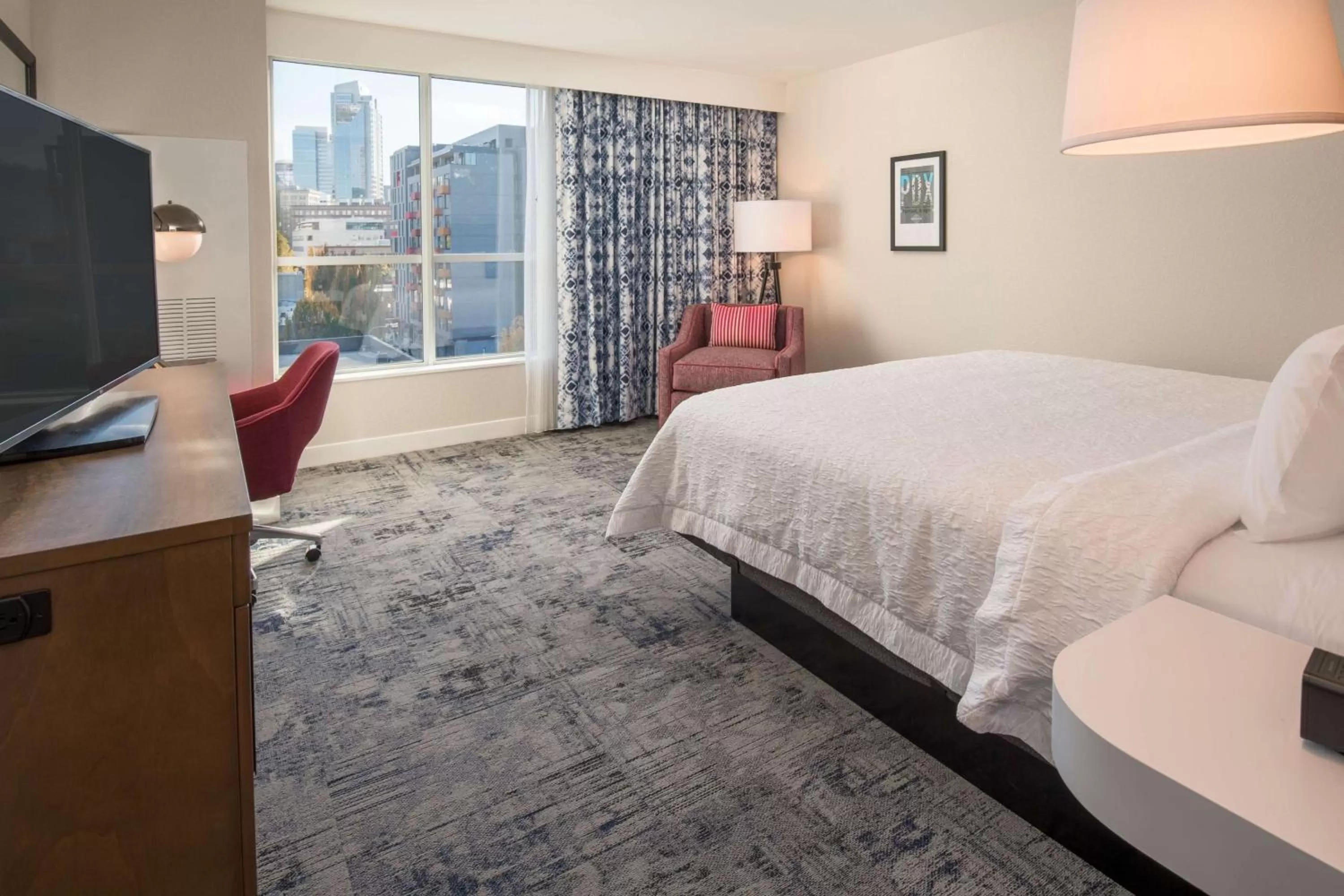 Bedroom, Bed in Hampton Inn And Suites By Hilton Portland-Pearl District