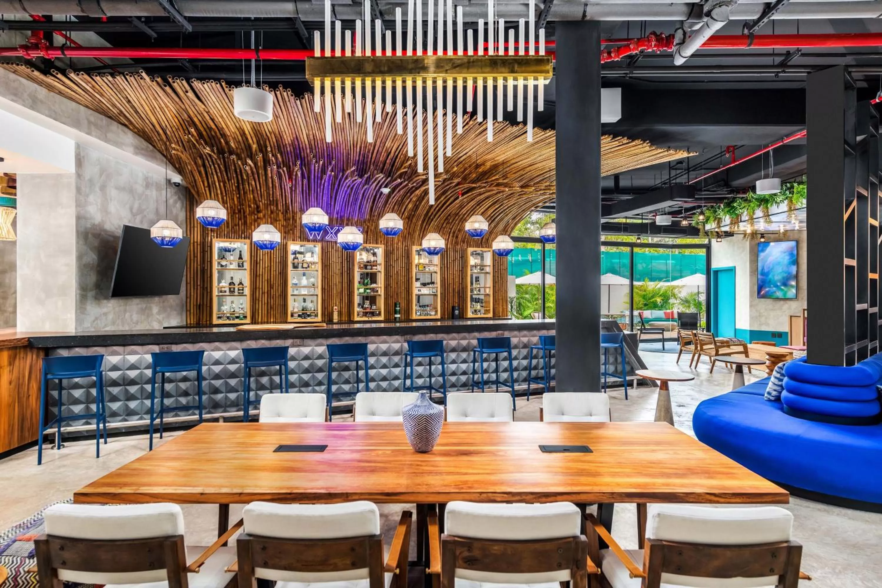 Lounge or bar in Aloft Tulum