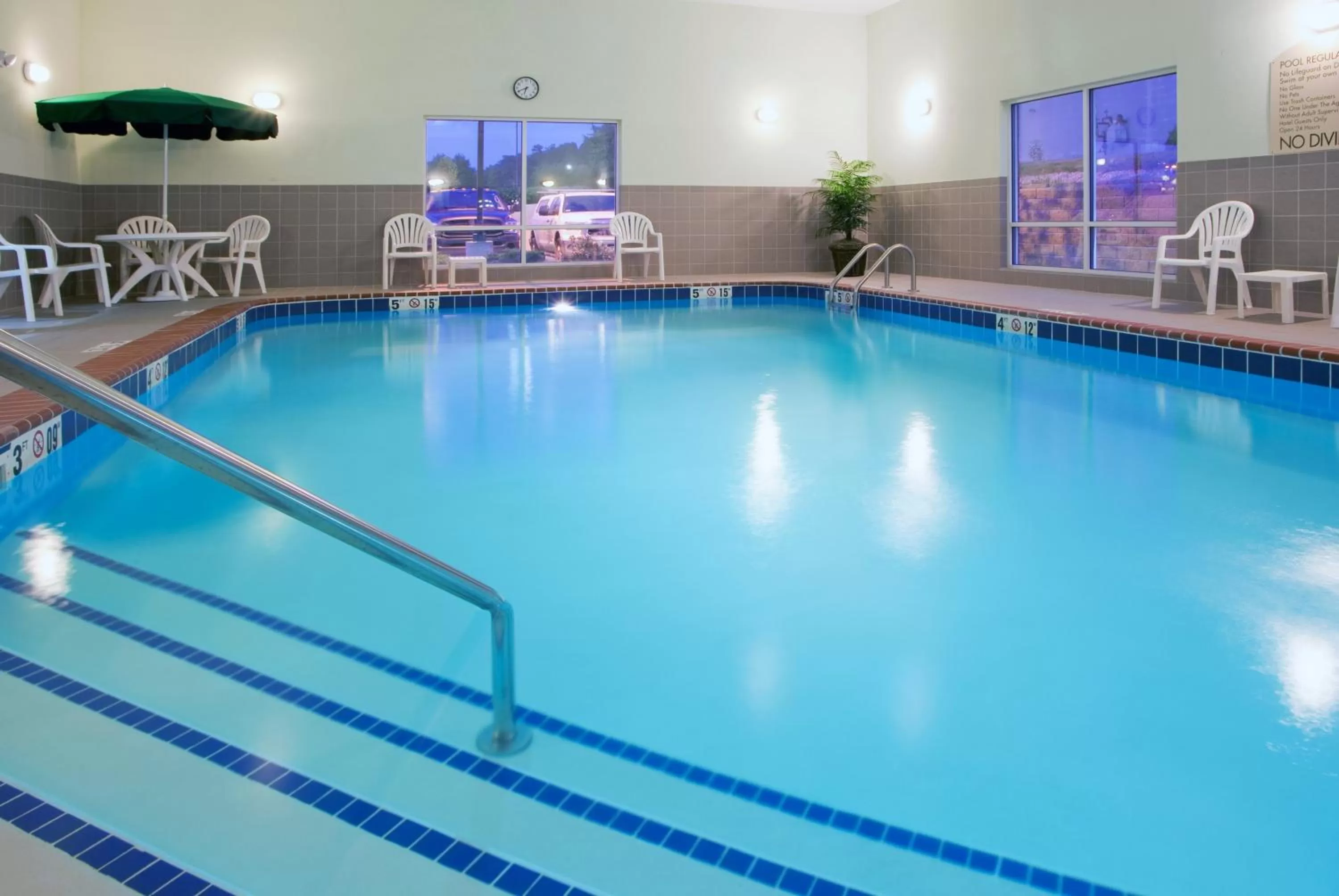 Swimming pool in Holiday Inn Express Mineral Wells by IHG