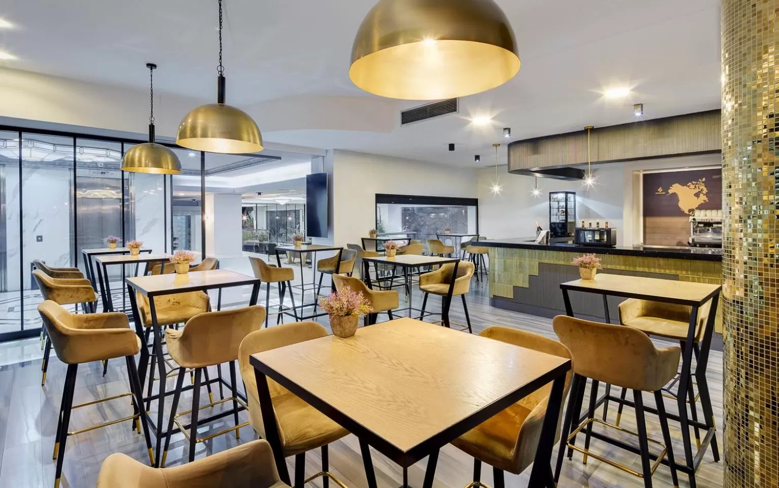 Restaurant/places to eat in Gran Hotel Luna de Granada