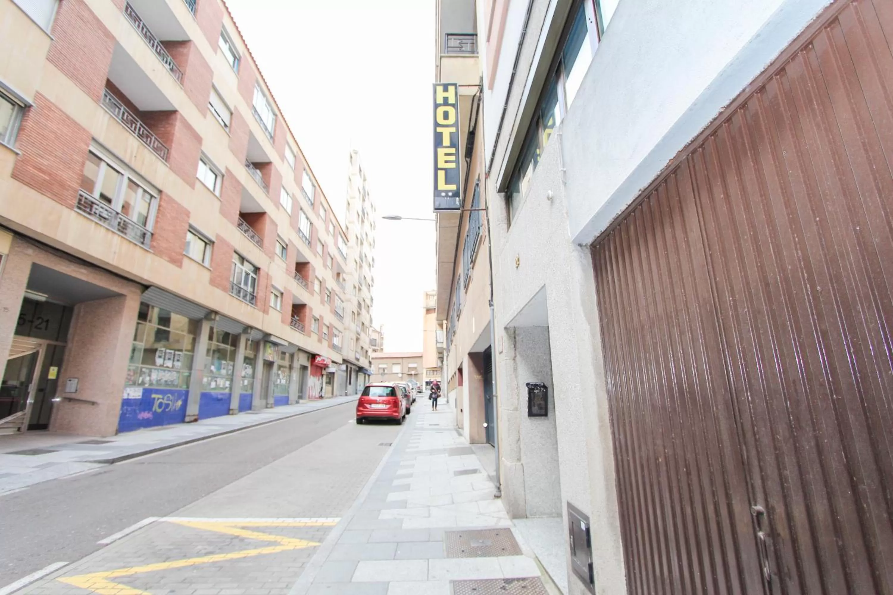 Facade/entrance in Hotel Castellano Centro