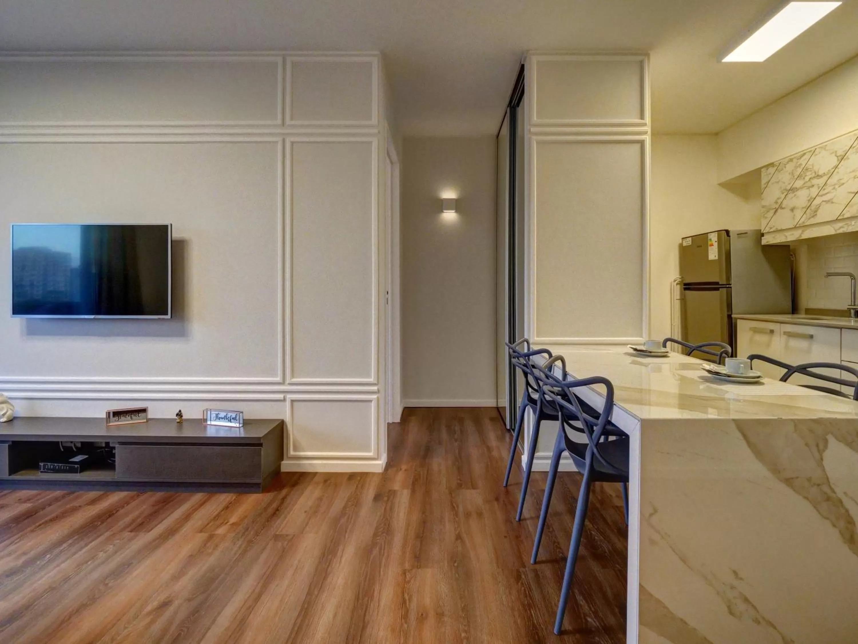 TV and multimedia in Nido at Quartier Dorrego