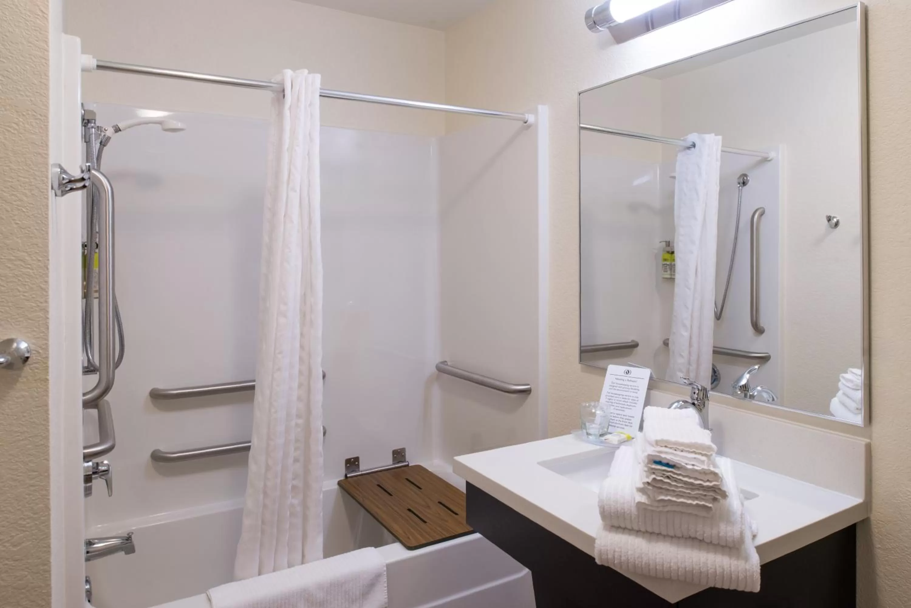 Bathroom in Candlewood Suites Paducah by IHG