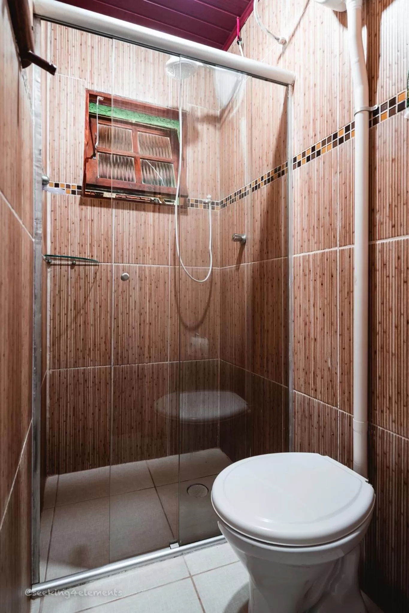 Shower in Pousada e Hostel Marthi